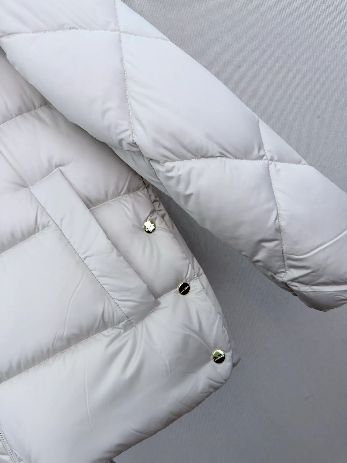 Куртки И Пуховики Женские Max Mara 18056529
