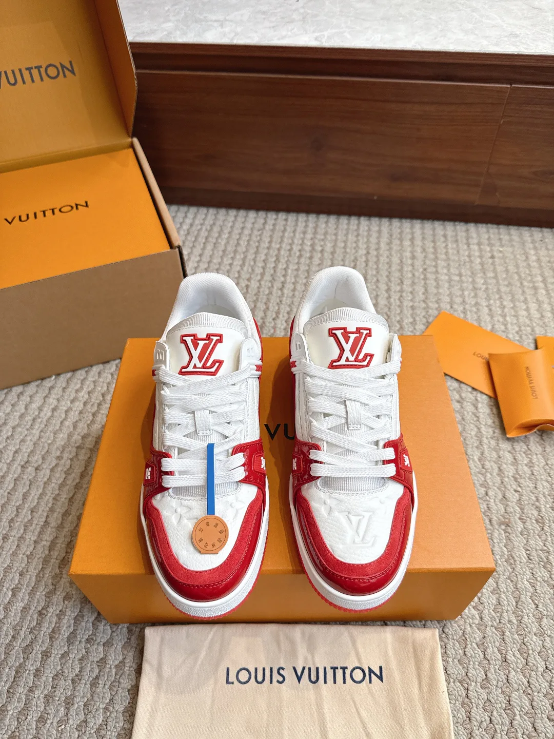 Кроссовки Женские Louis Vuitton 3237976