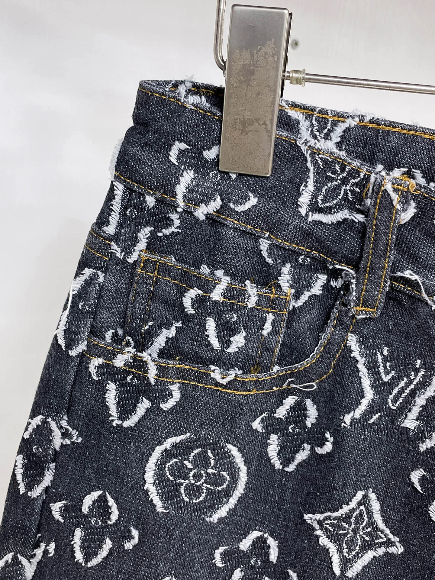 Джинсы Мужские Louis Vuitton 18345648