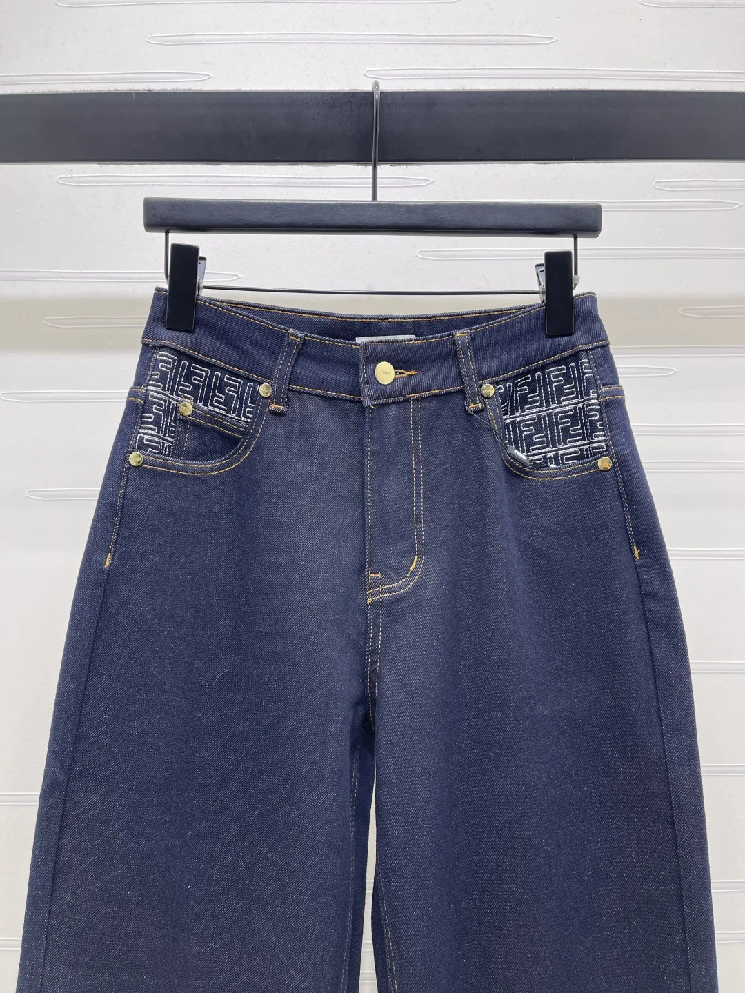 Джинсы Женские Fendi 867625