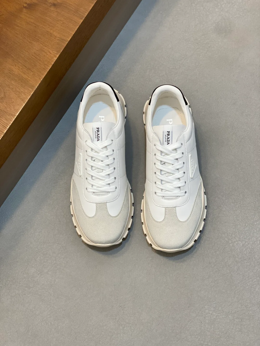 Кроссовки Мужские Prada 19710877