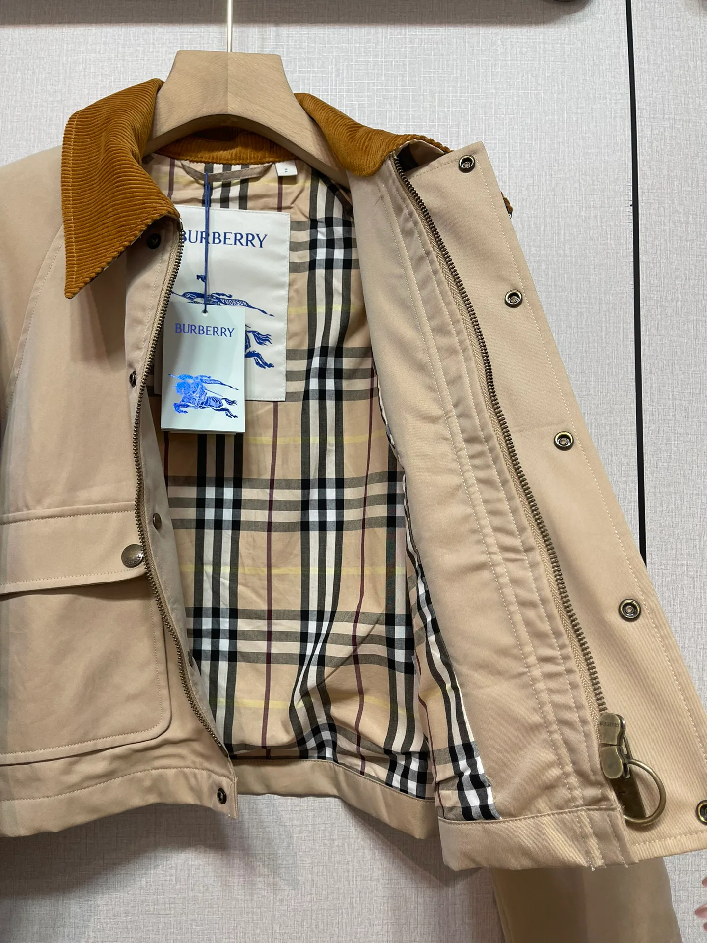 Пальто Женские Burberry 11065414