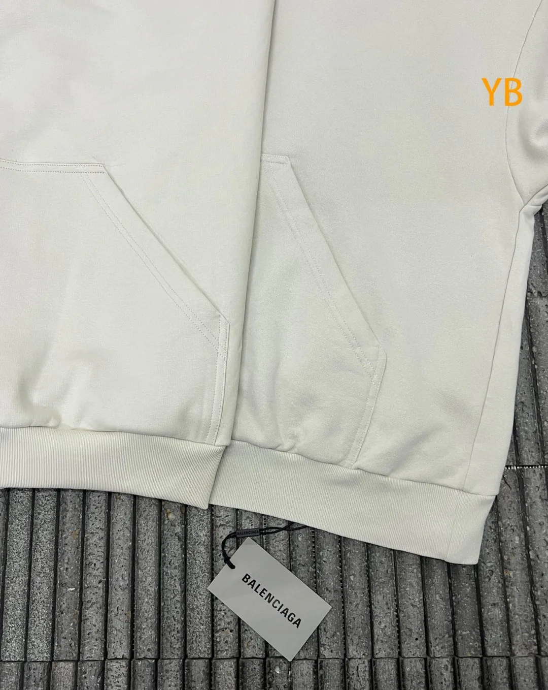 Свитшоты И Худи Женские Balenciaga 5380459