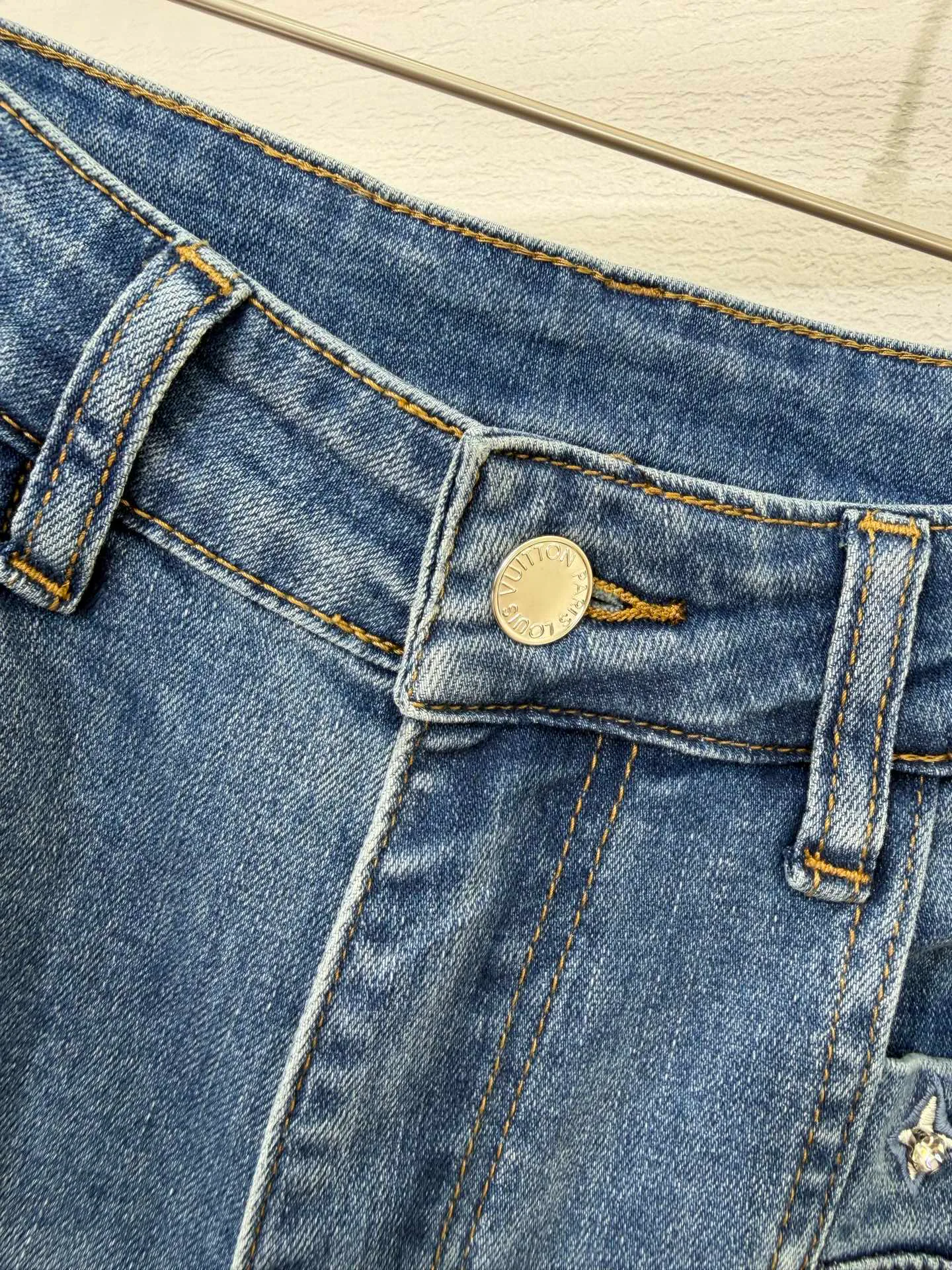 Джинсы Женские Louis Vuitton 11417169