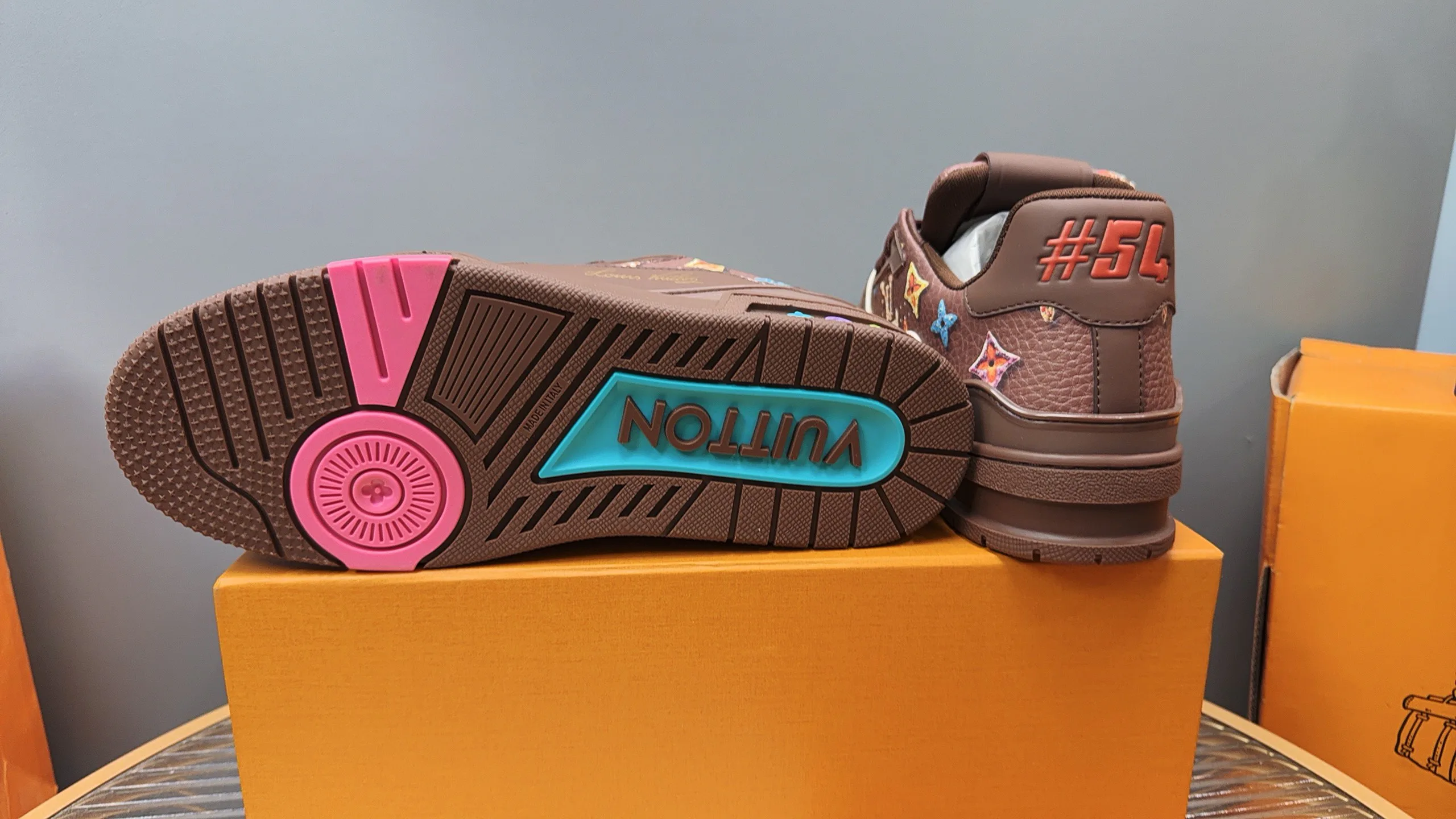 Кроссовки Женские Louis Vuitton 3179645