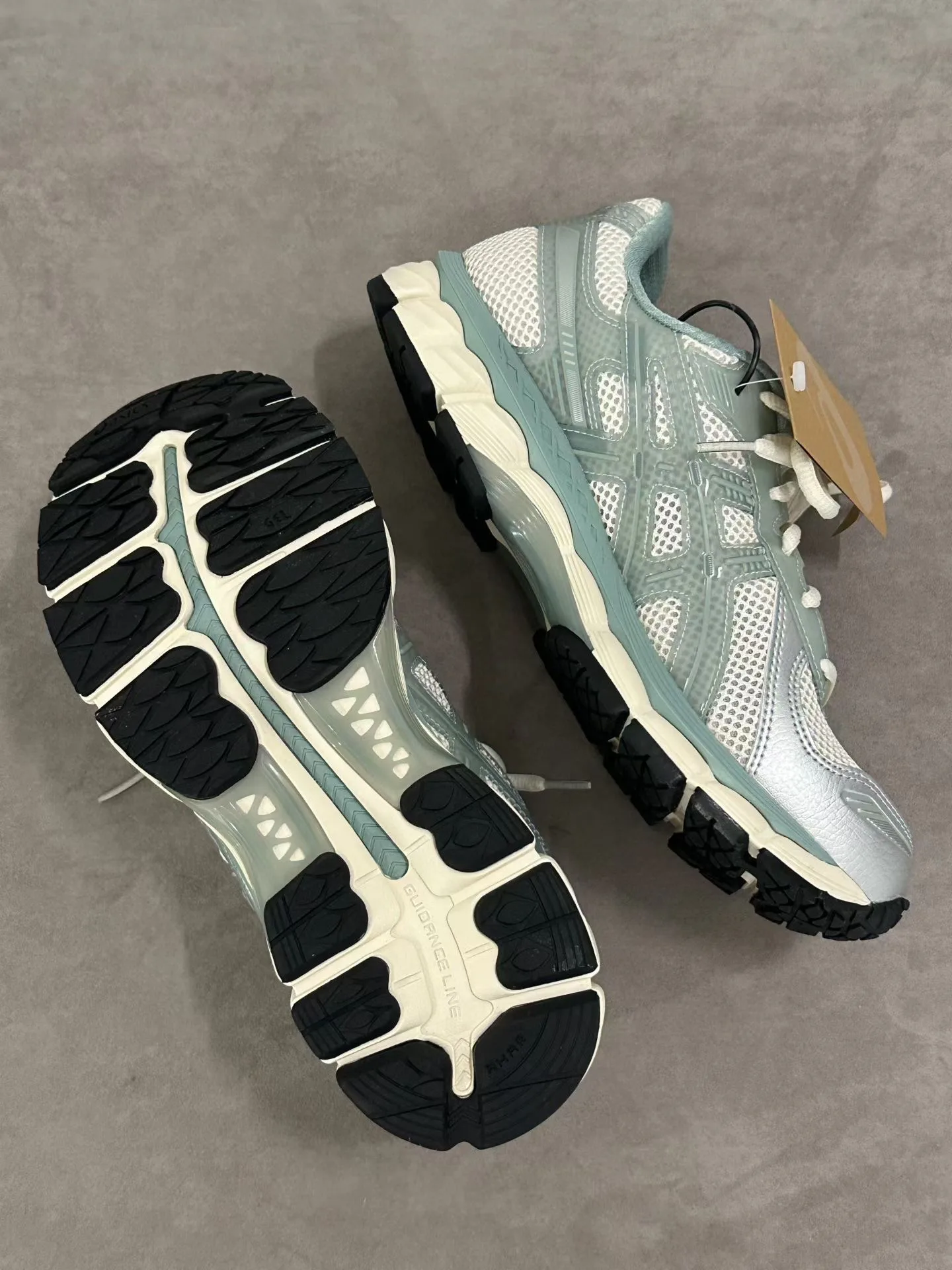Кроссовки Женские Asics 17065409