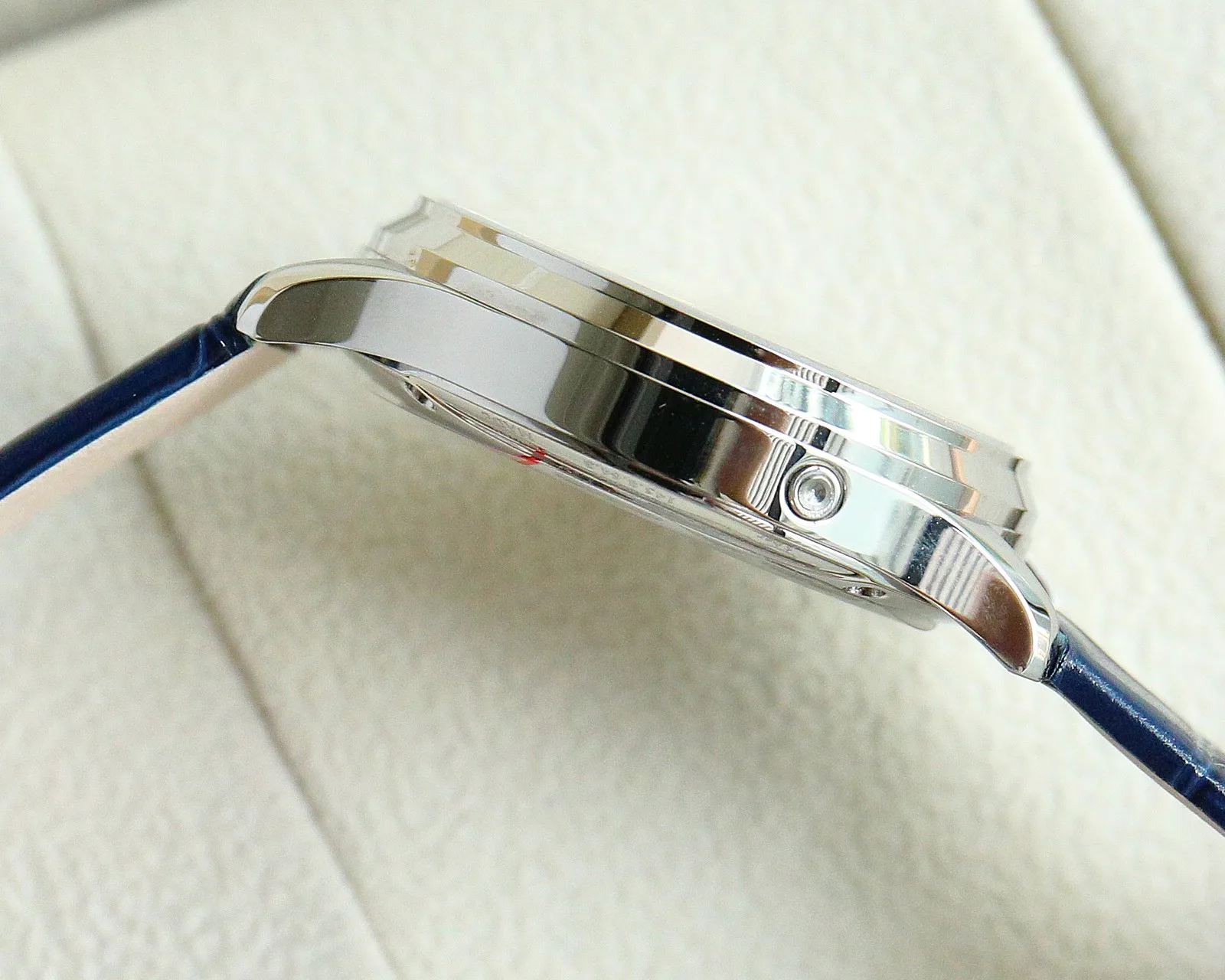Часы Женские Jaeger-Lecoultre 18233883