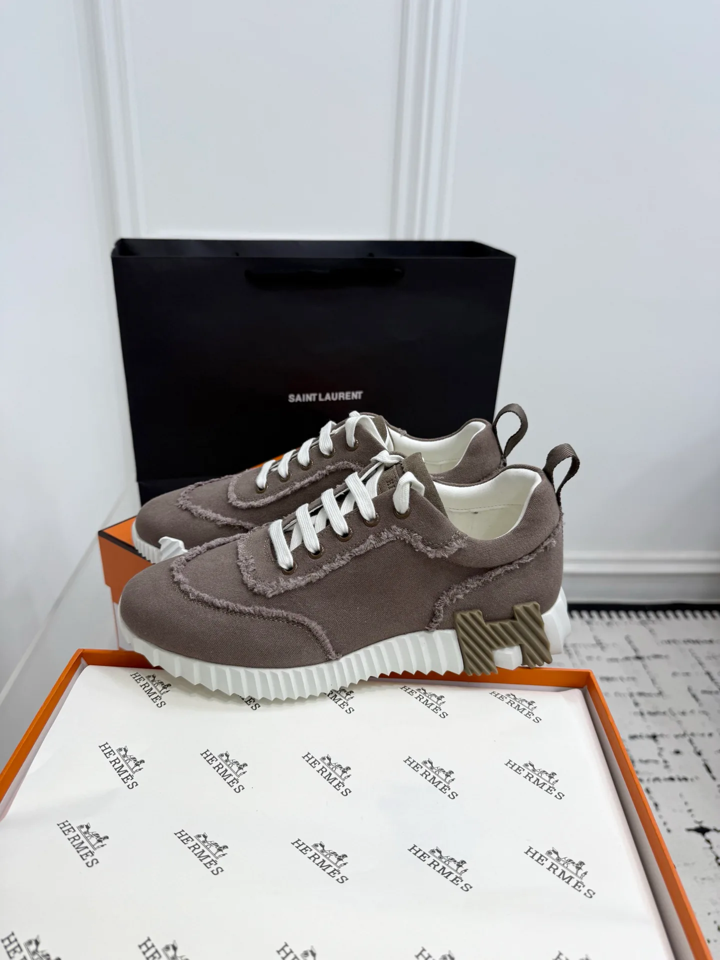 Кроссовки Женские Hermes 199504