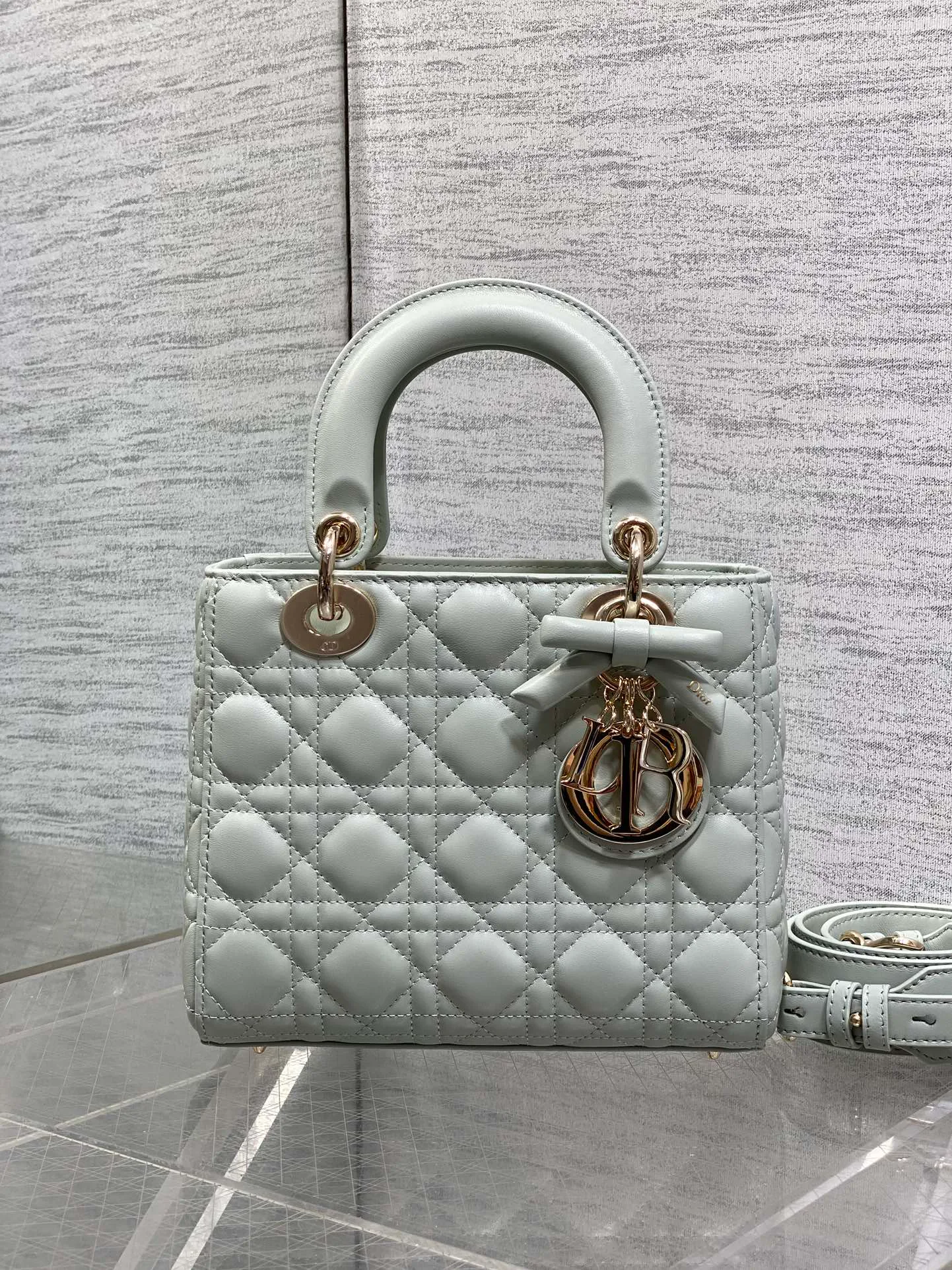 Классические Сумки Женские Christian Dior 11685087