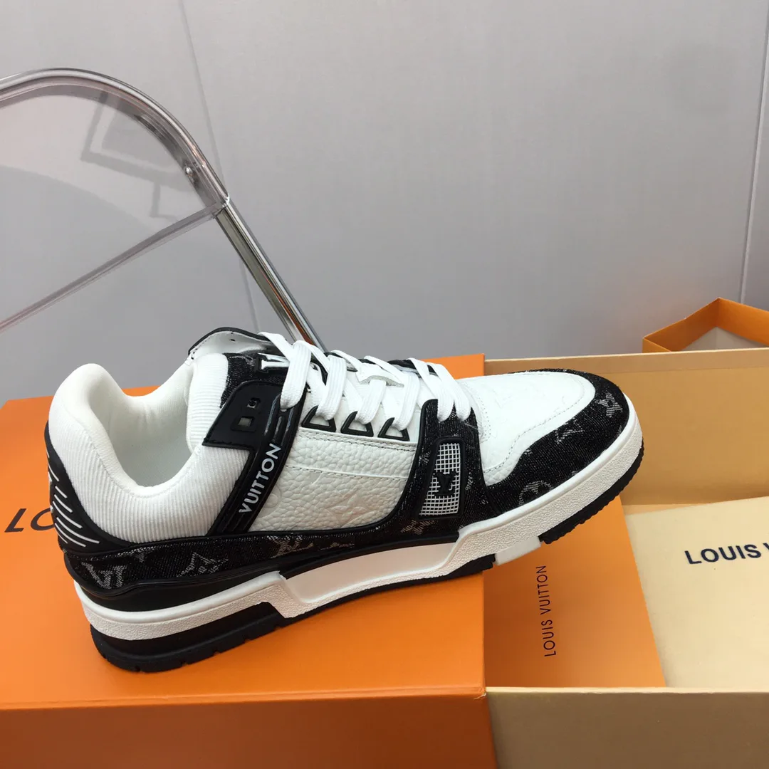 Кроссовки Женские Louis Vuitton 3290