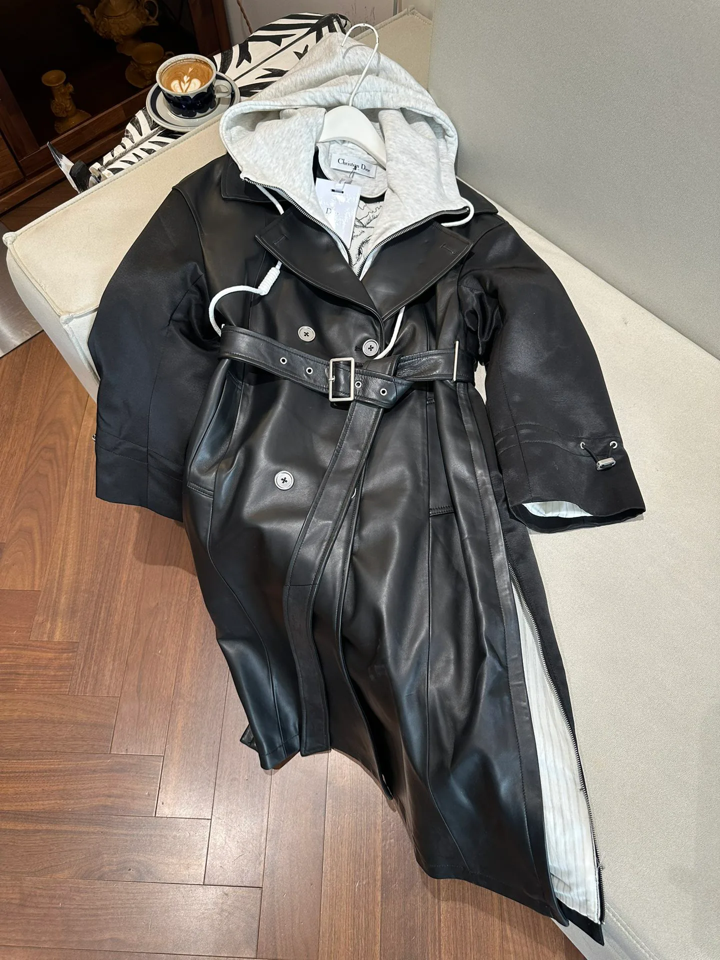 Кожаные Куртки И Дублёнки Женские Christian Dior 2657359