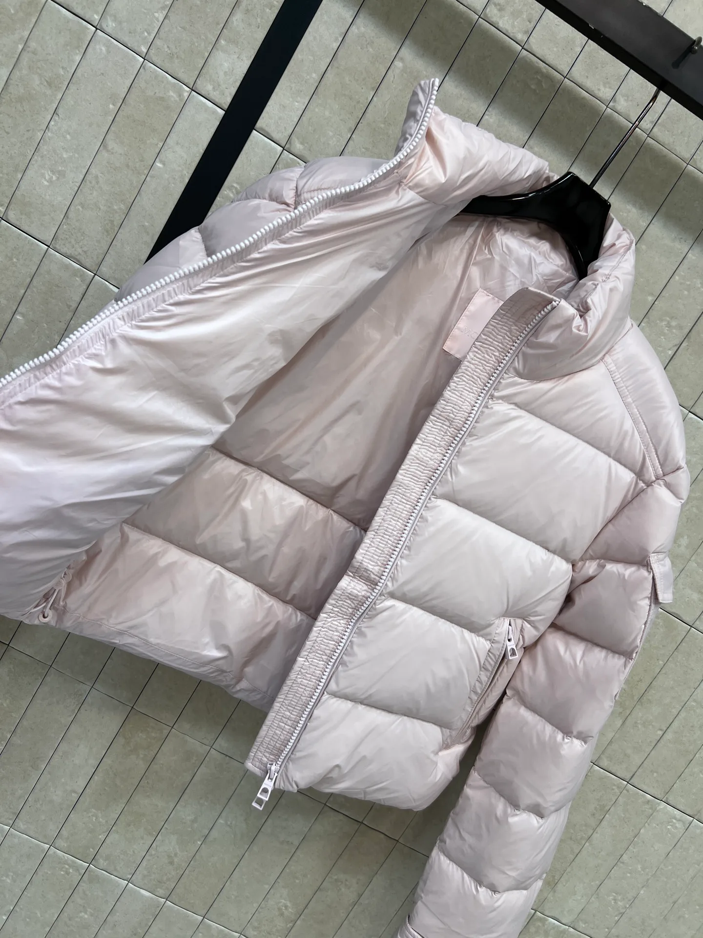 Куртки И Пуховики Женские Moncler 19337211