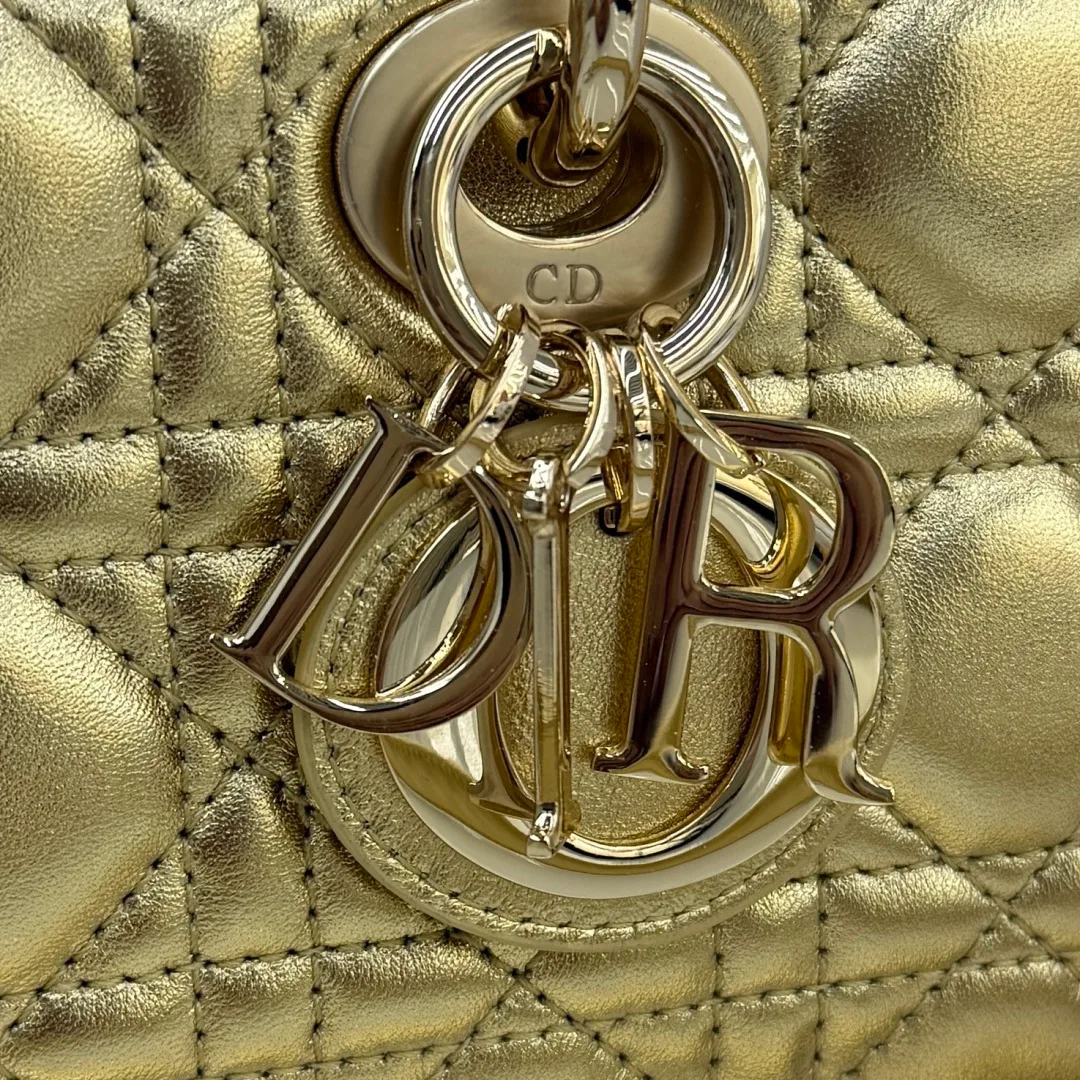 Классические Сумки Женские Christian Dior 18116441
