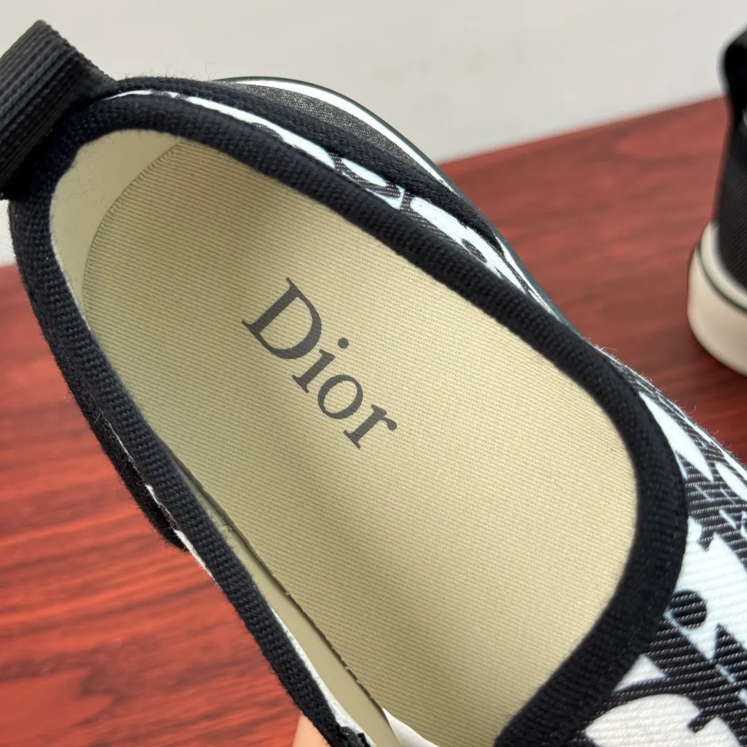 Кроссовки Мужские Christian Dior 18100592