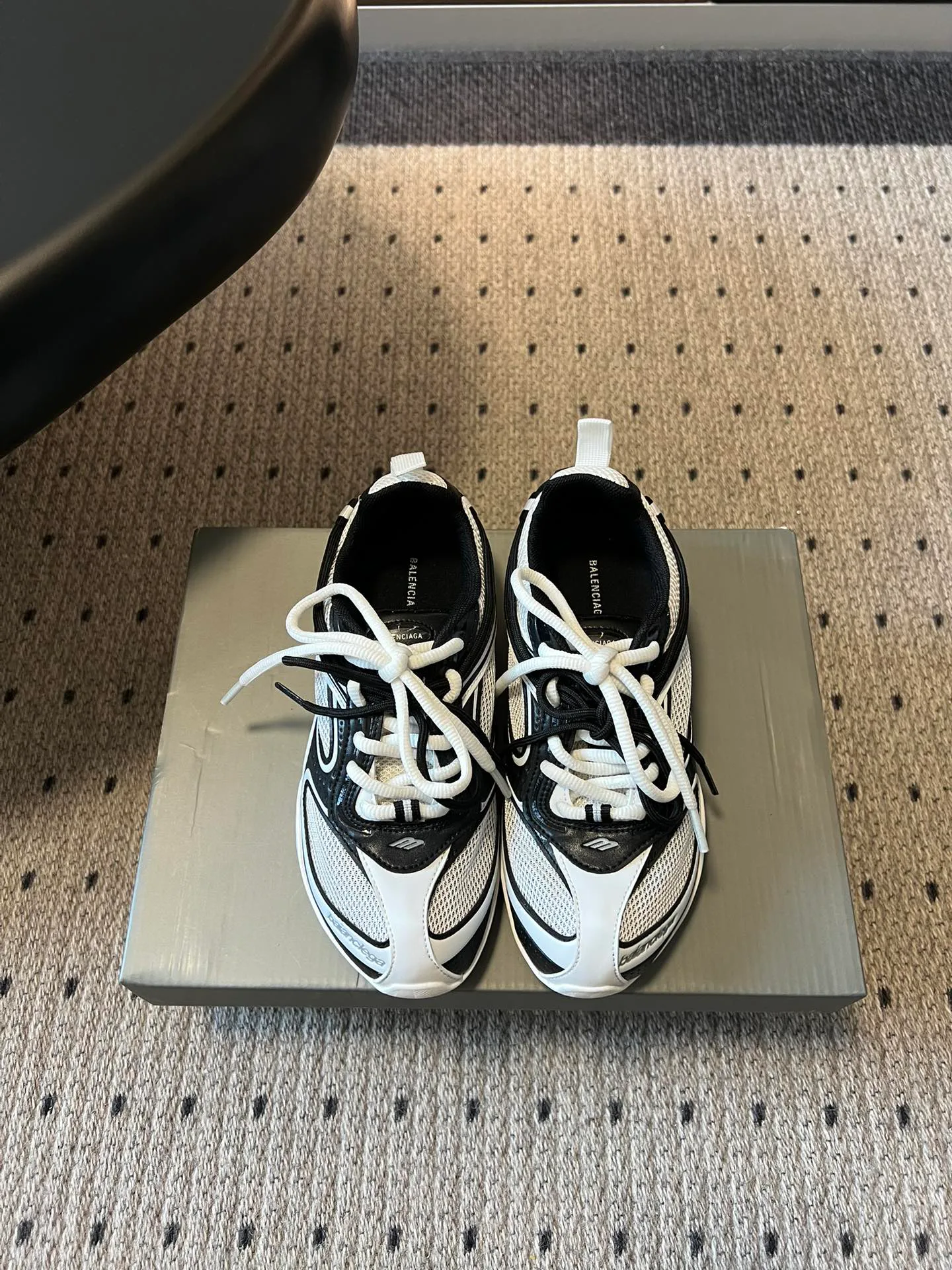 Кроссовки Женские Balenciaga 12713040