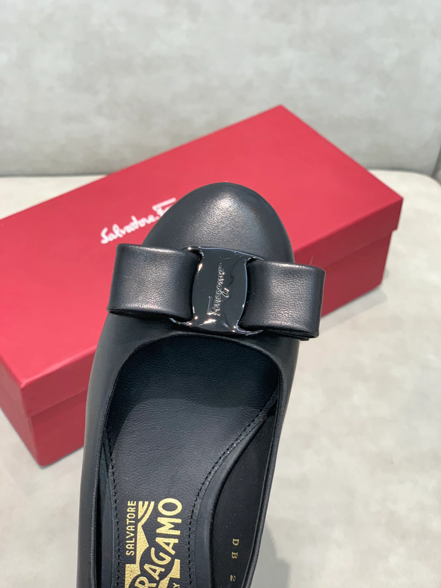 Туфли Женские Salvatore Ferragamo 11675495