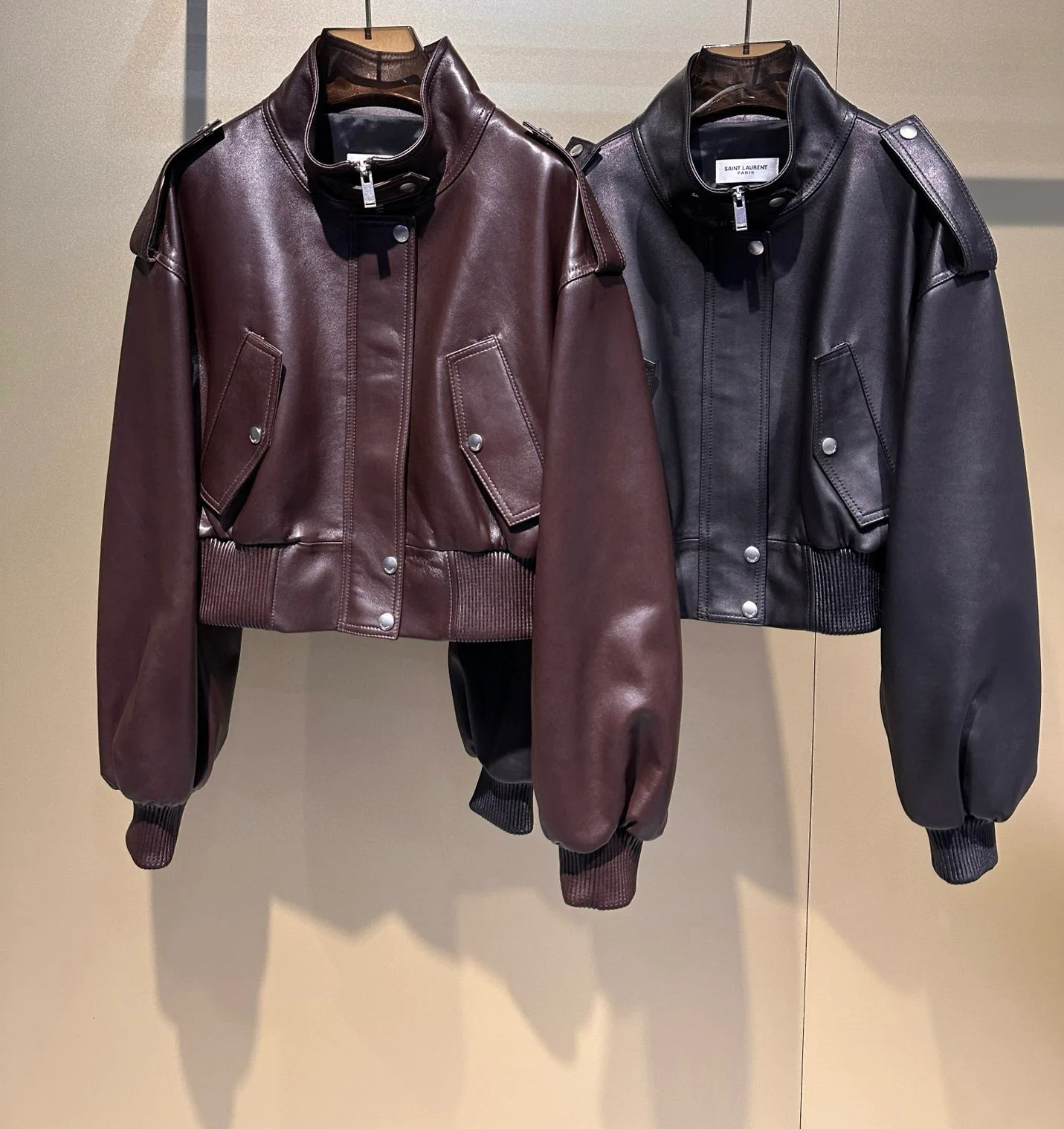 Кожаные Куртки И Дублёнки Женские Saint Laurent 857578