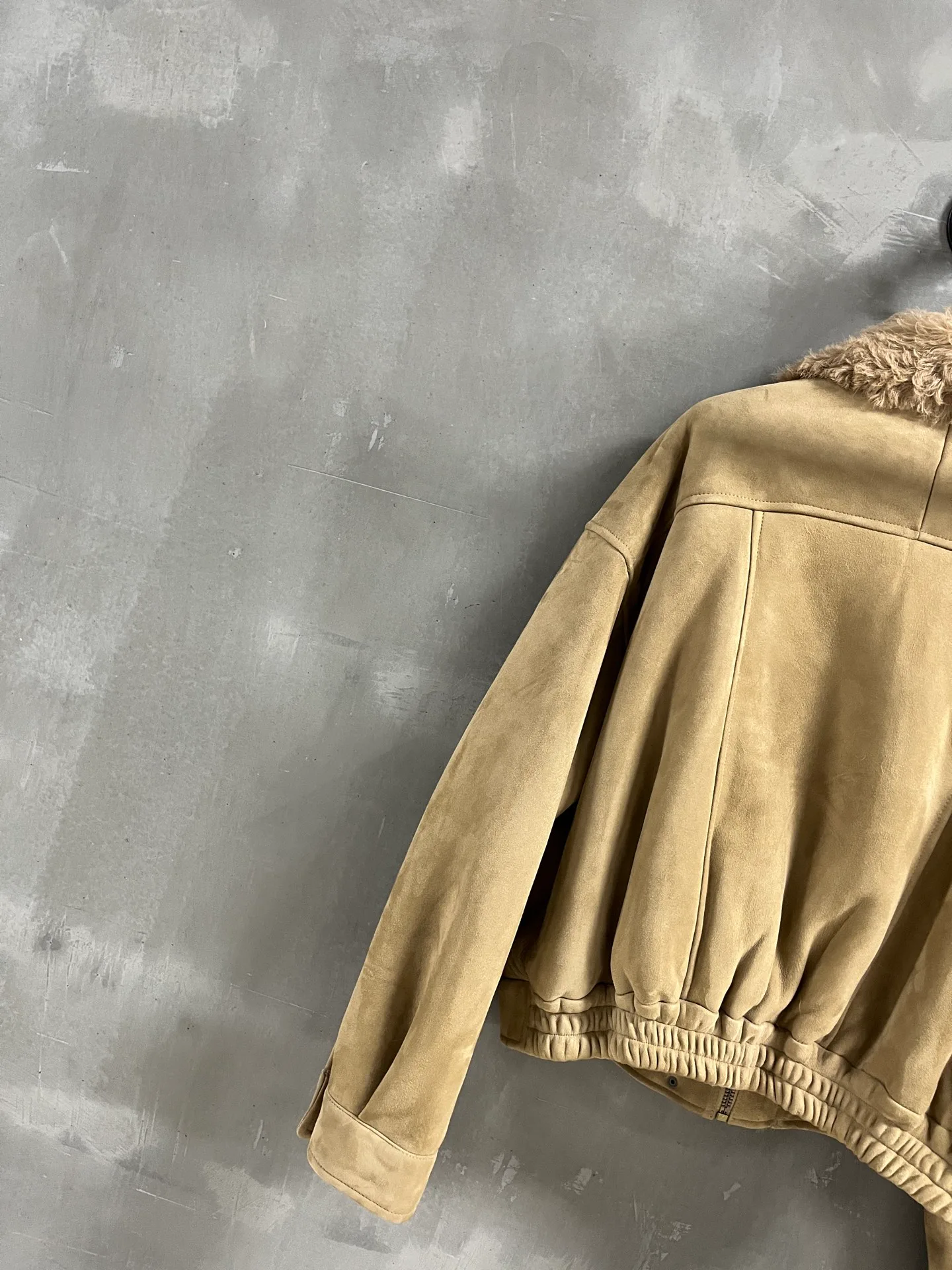 Кожаные Куртки И Дублёнки Женские Saint Laurent 19505519