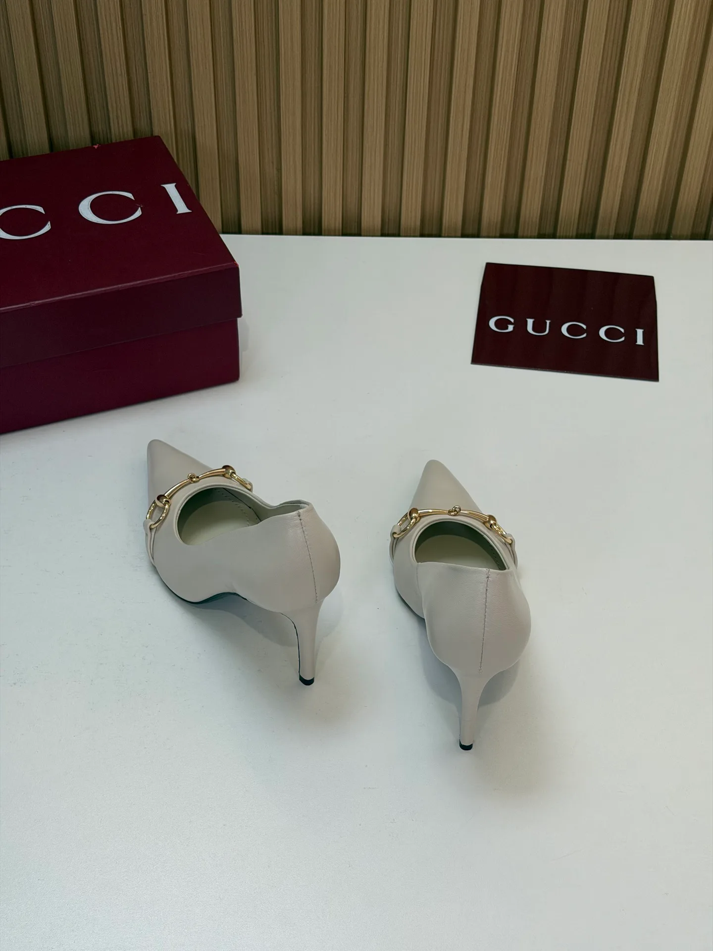 Туфли Женские Gucci 18396292