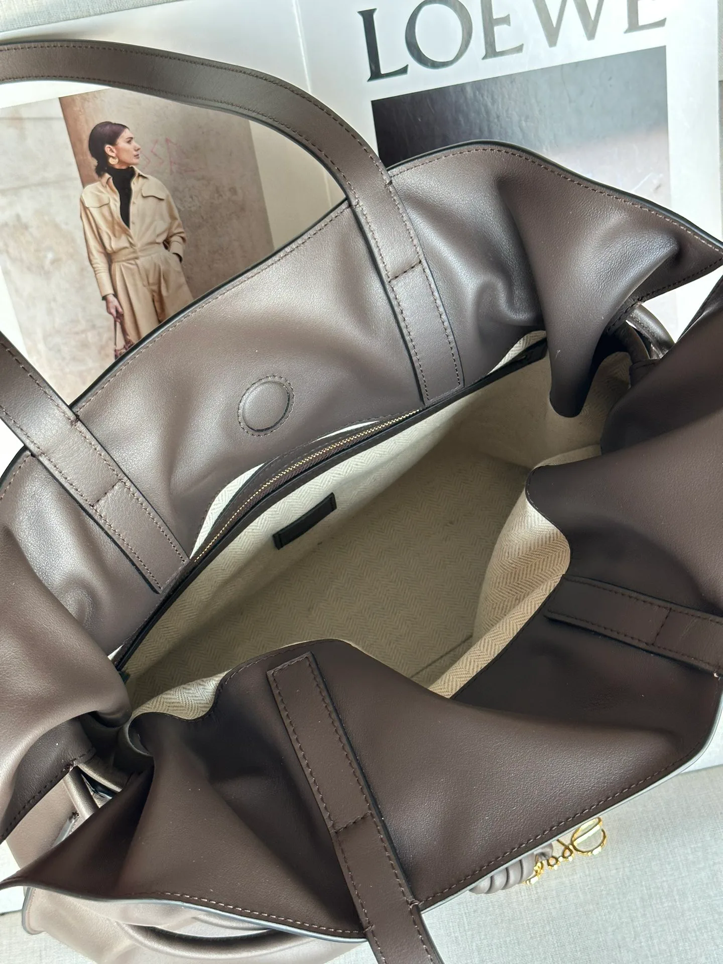 Классические Сумки Женские Loewe 13589692