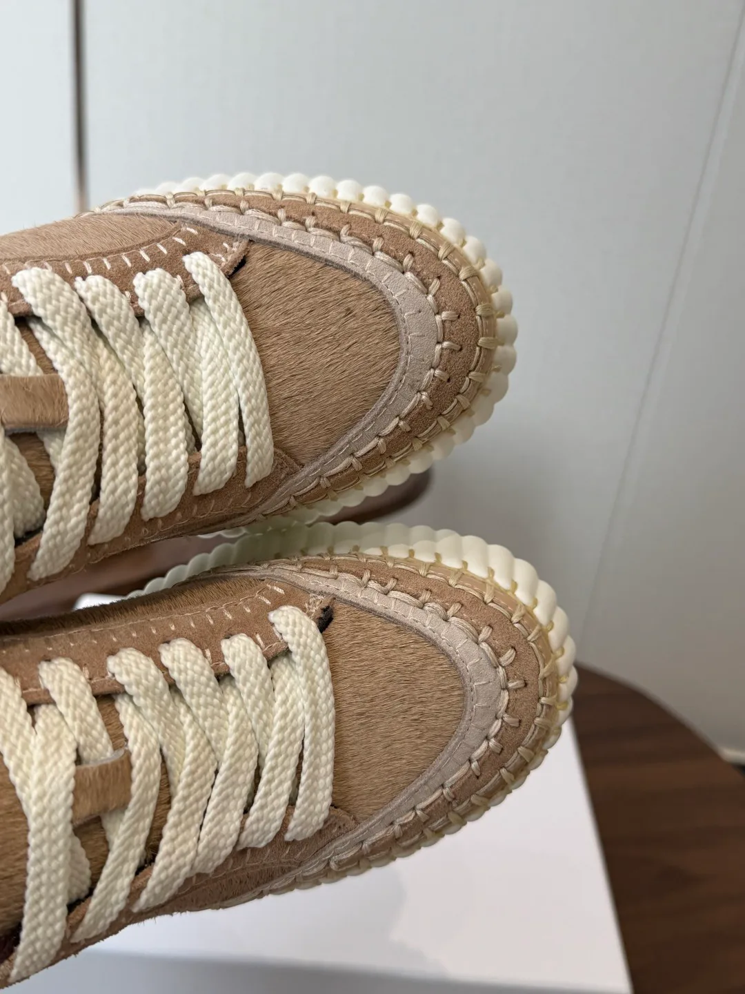 Кроссовки Женские Chloe 19539985