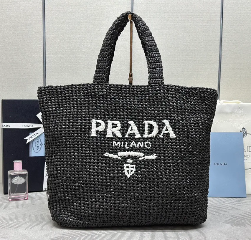 Классические Сумки Женские Prada 11682001