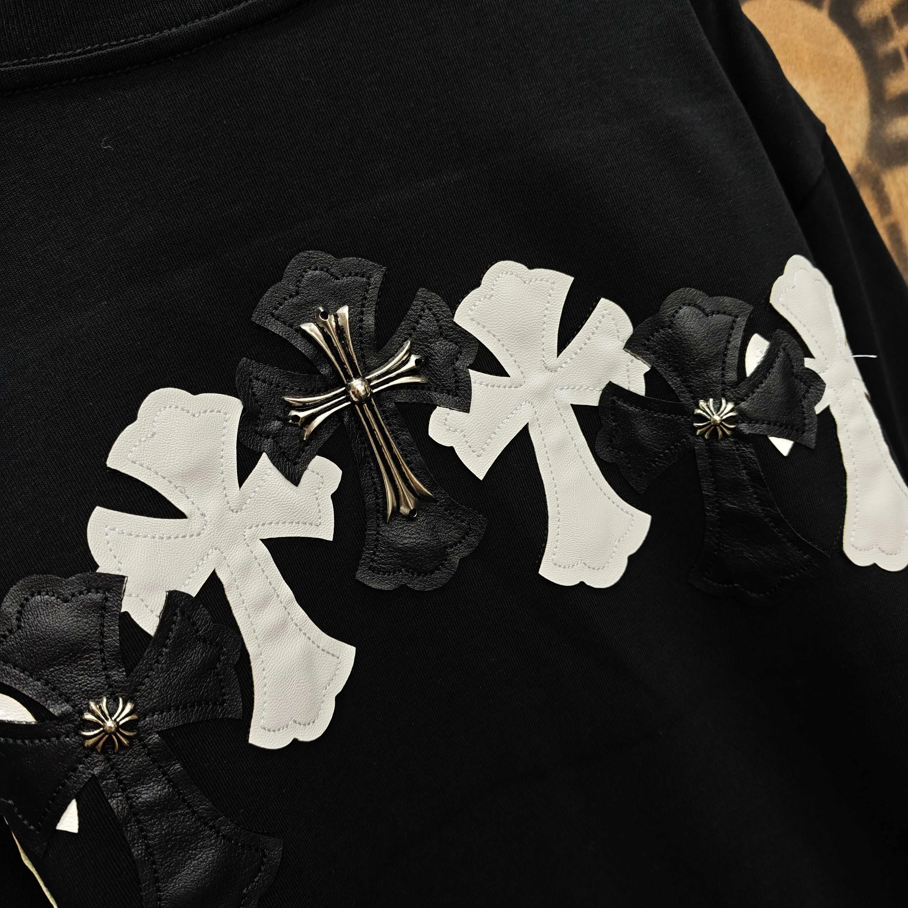Лонгсливы Мужские Chrome Hearts 13311033