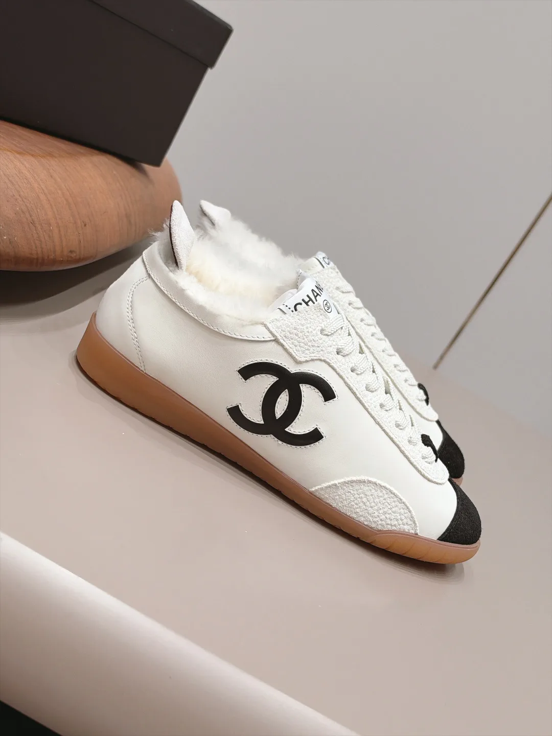 Кроссовки Женские Chanel 19416819