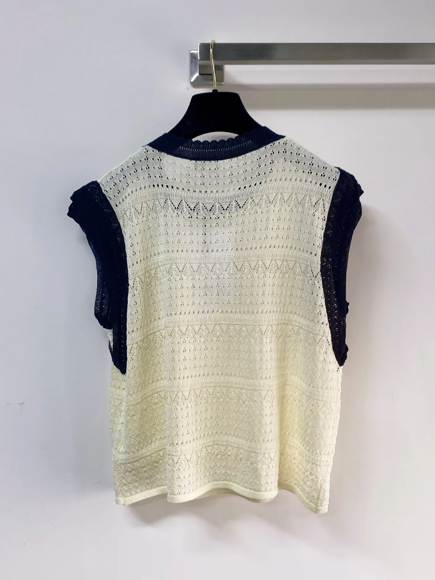 Жилеты Женские Chanel 13553375
