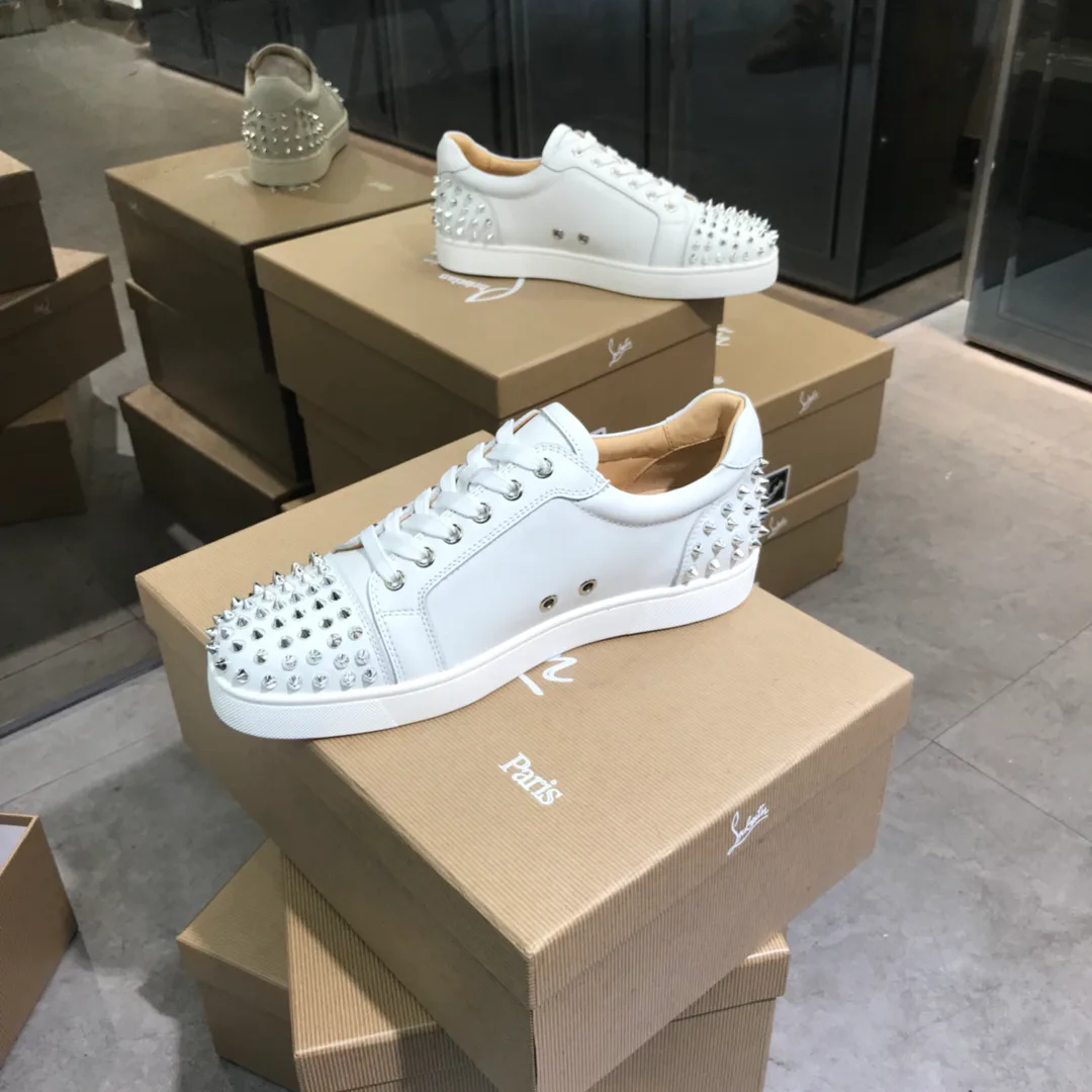 Кроссовки Женские Christian Louboutin 19081278