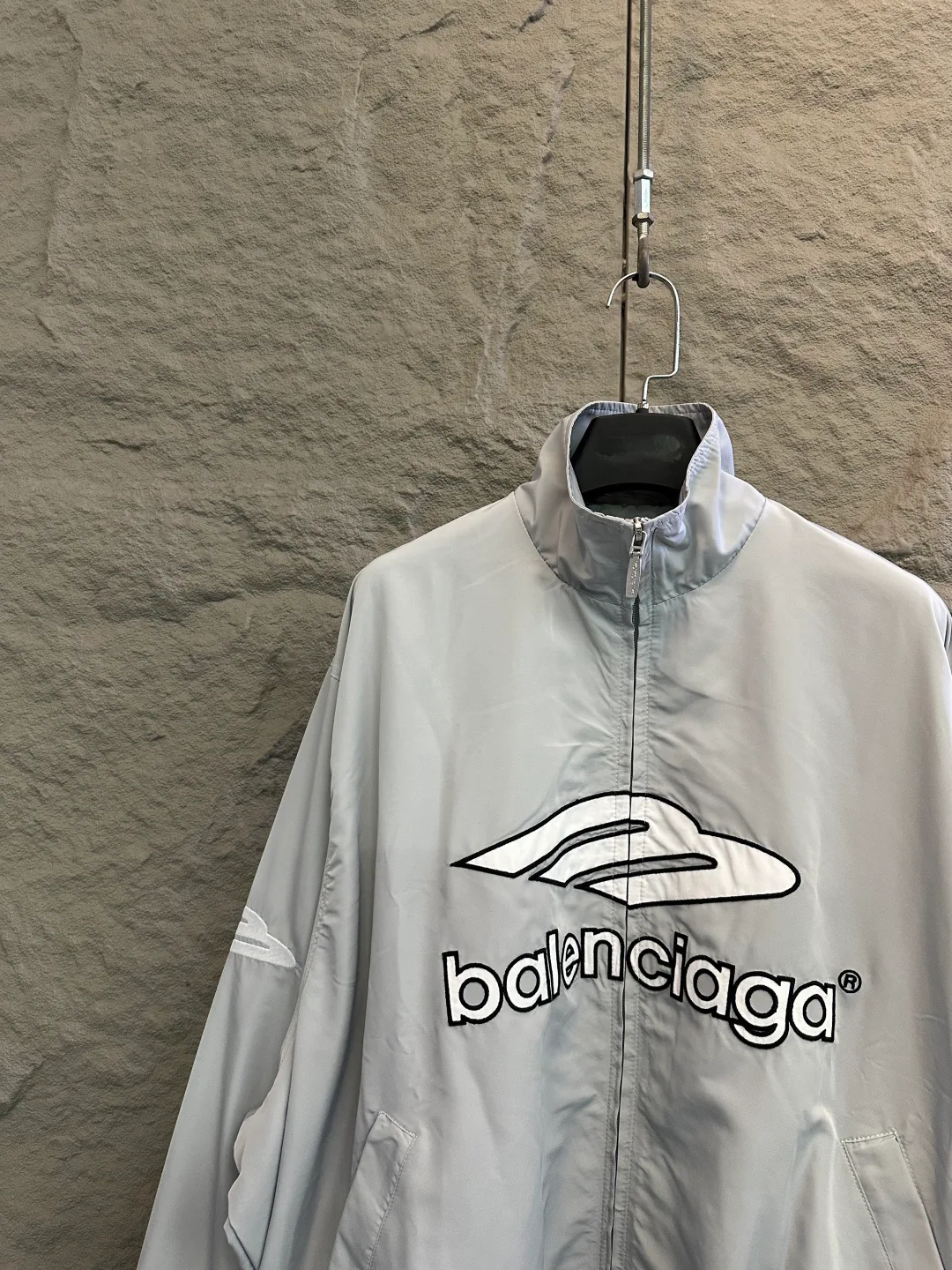 Куртки И Пуховики Женские Balenciaga 11538808