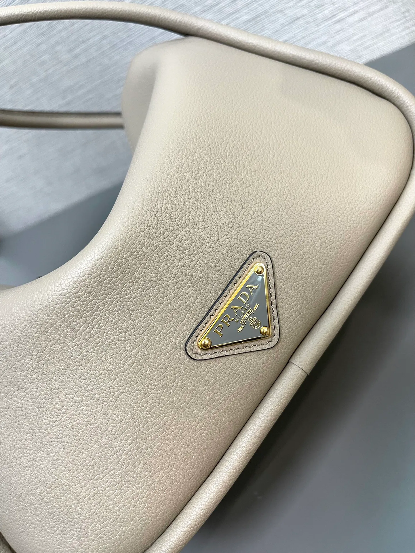 Классические Сумки Женские Prada 7920