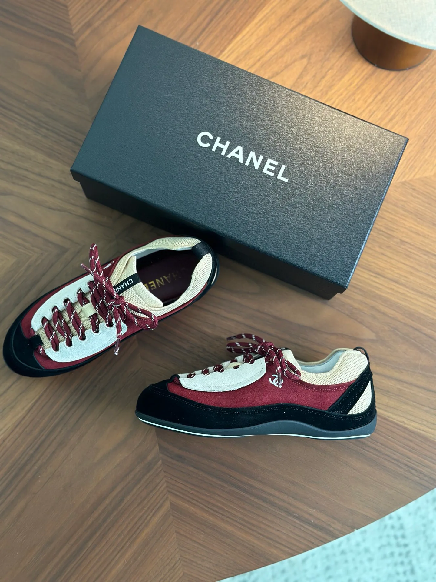 Кроссовки Женские Chanel 18329927