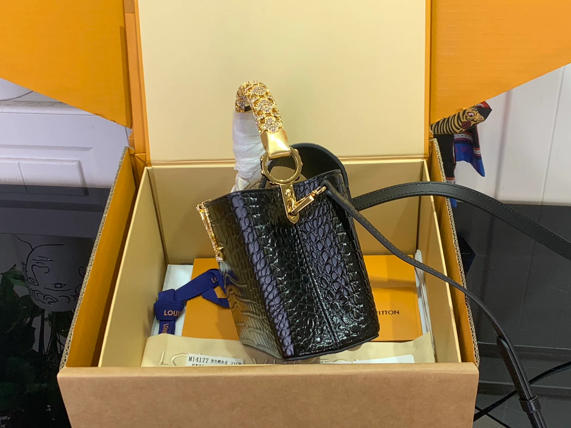 Классические Сумки Женские Louis Vuitton 17796555