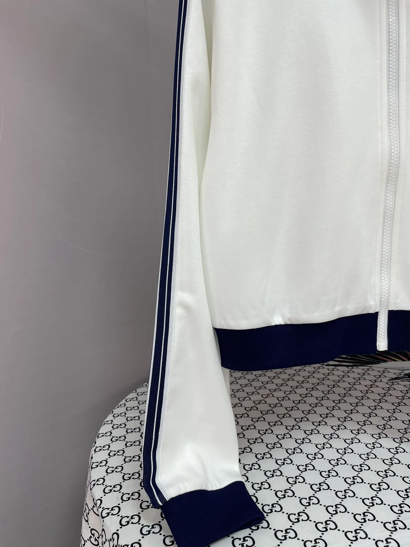 Куртки И Пуховики Женские Prada 406010