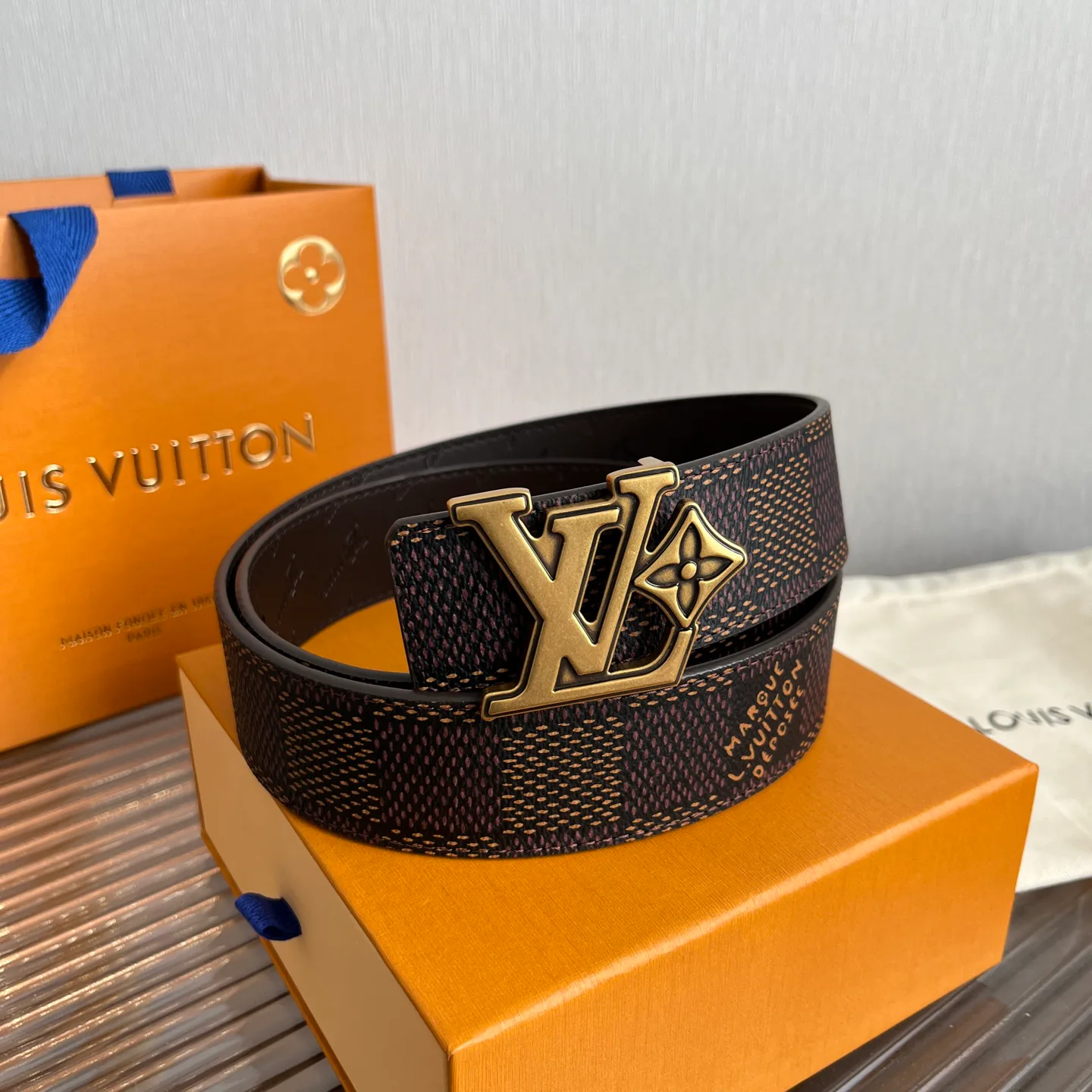 Ремни Louis Vuitton 10399068