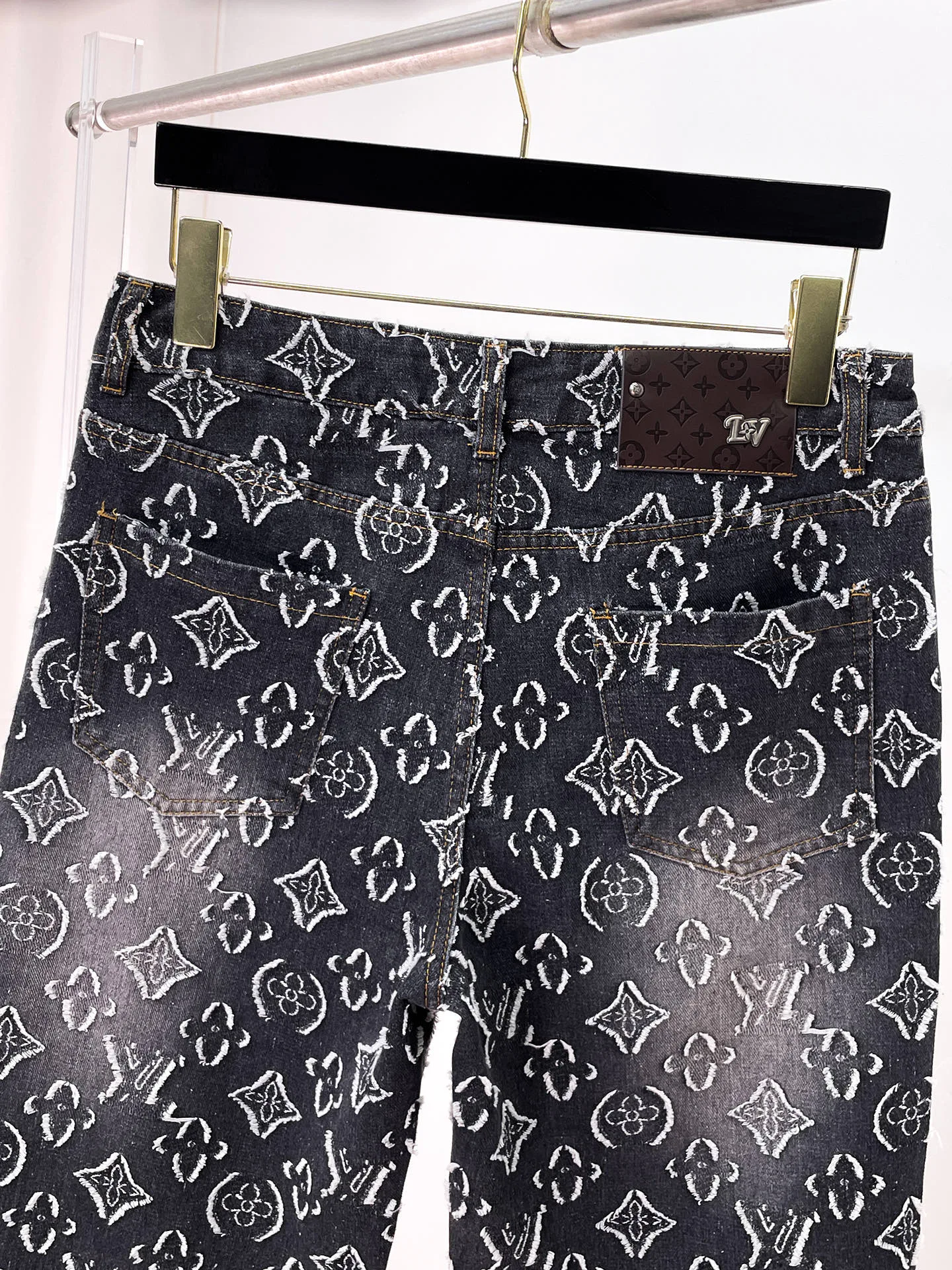 Джинсы Мужские Louis Vuitton 18499644