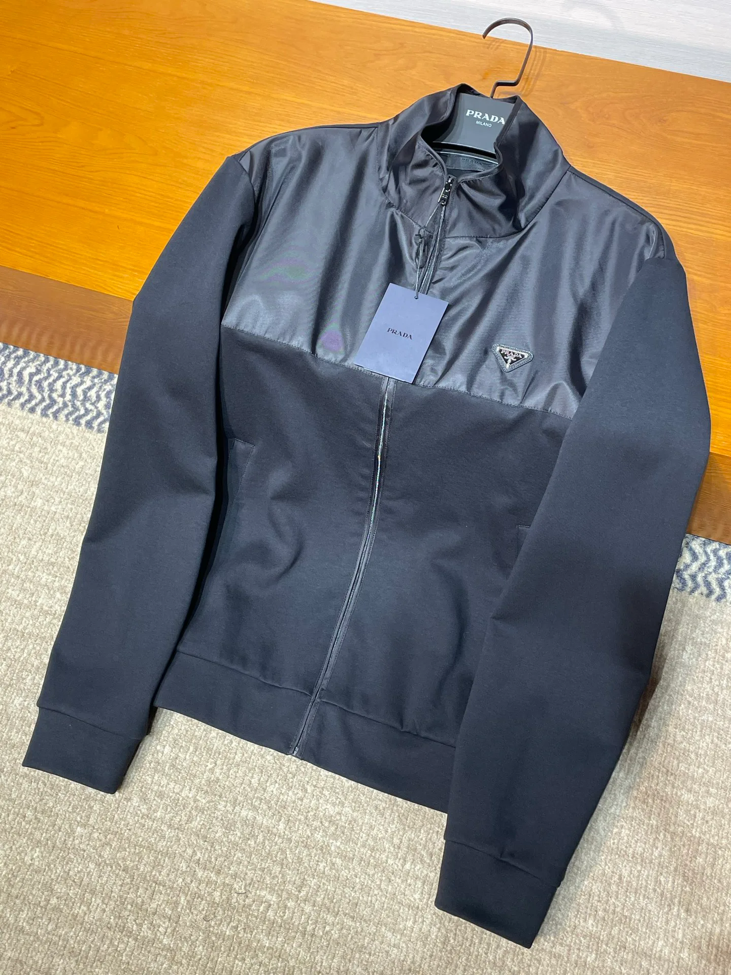Куртки И Пуховики Мужские Prada 18236037