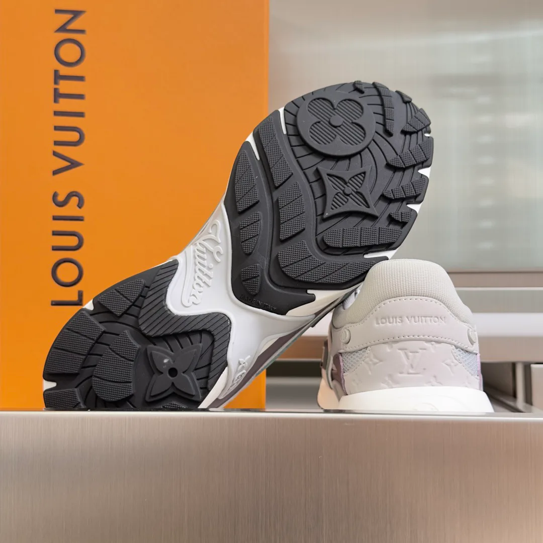 Кроссовки Женские Louis Vuitton 11646822