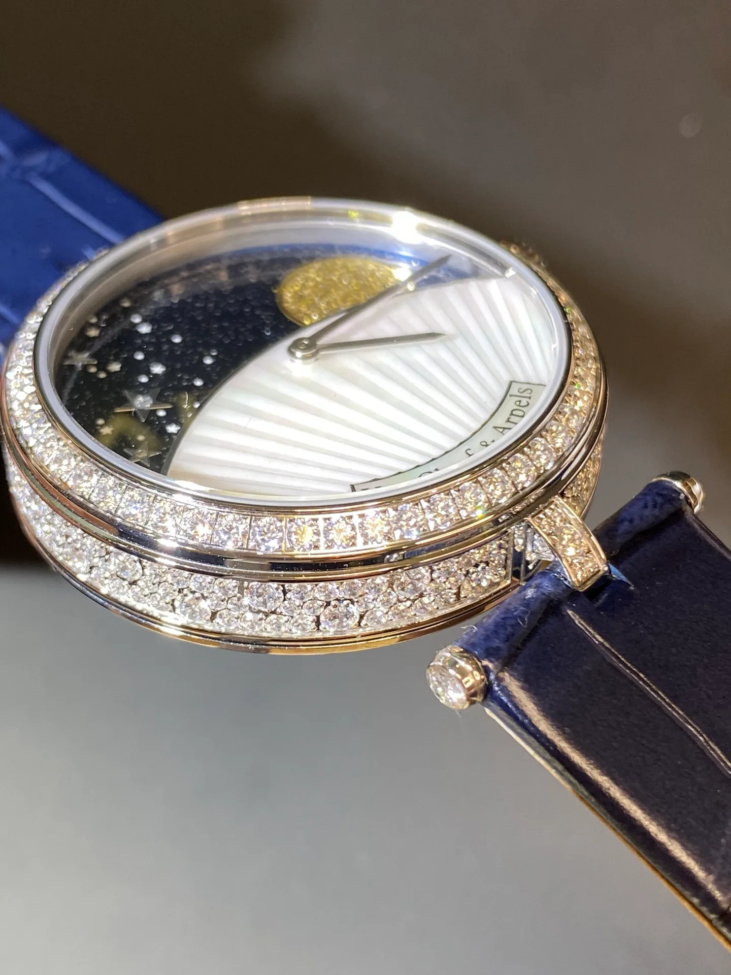 Бижутерия Van Cleef & Arpels 9650833