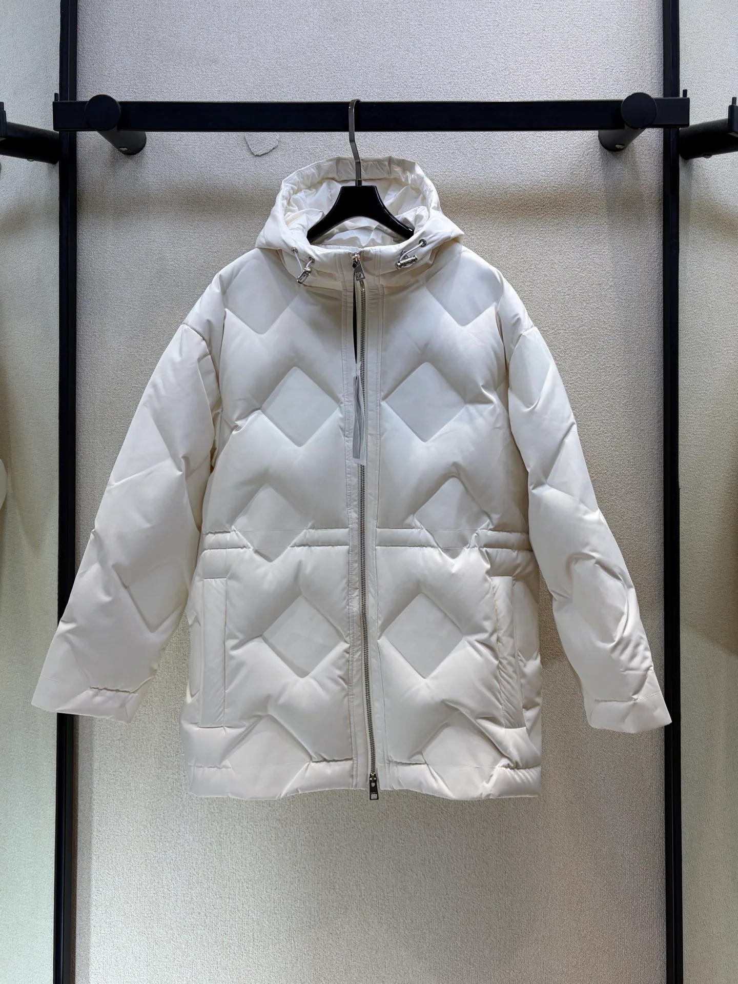 Куртки И Пуховики Женские Fendi 18605868