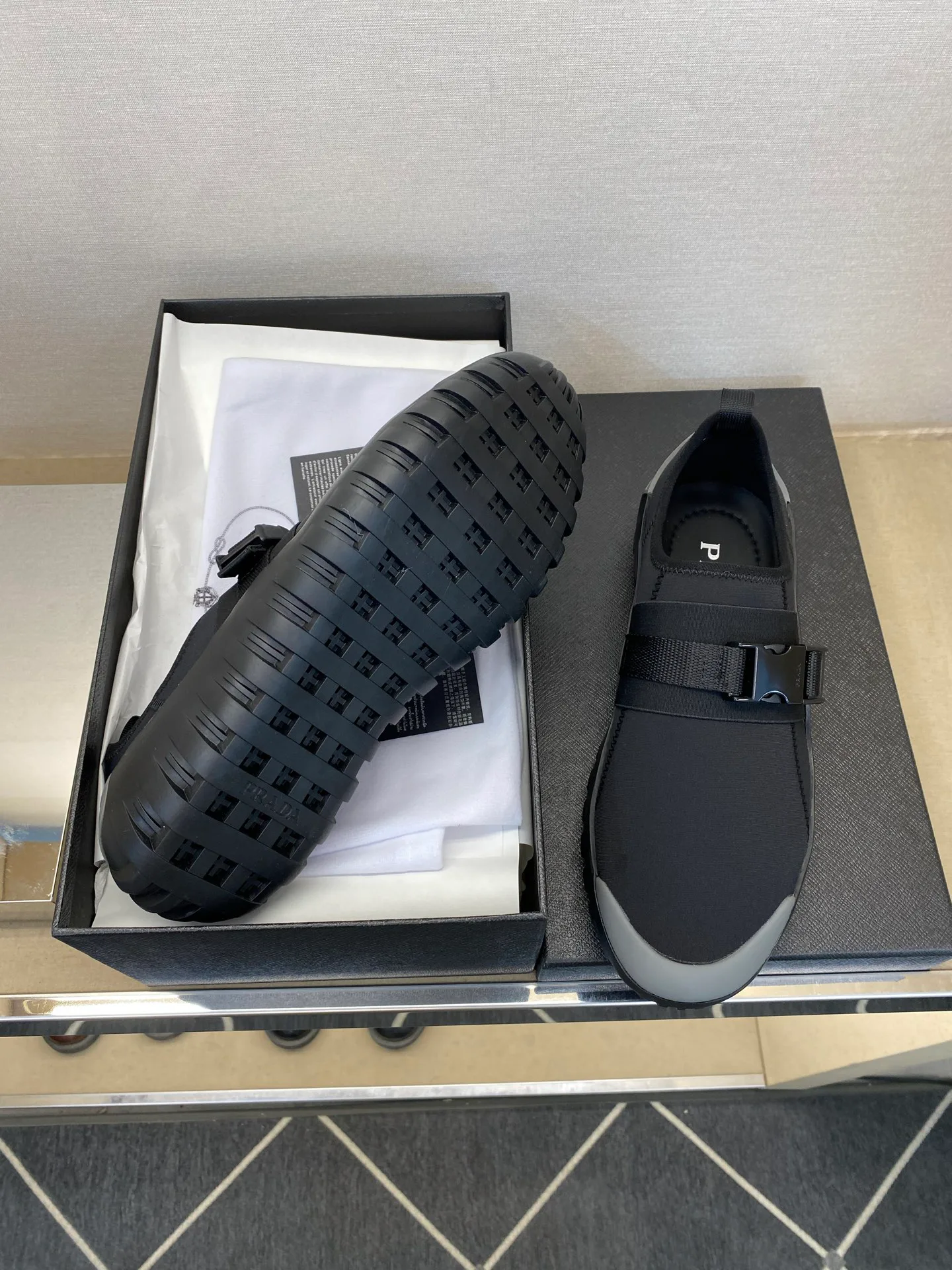 Кроссовки Мужские Prada 20139874