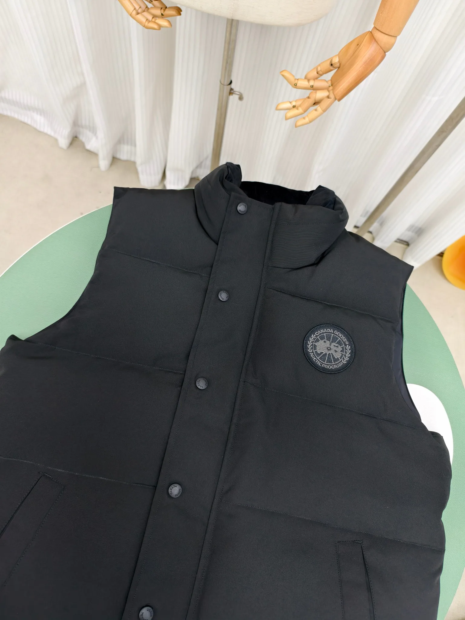 Жилеты Женские Canada Goose 1773254