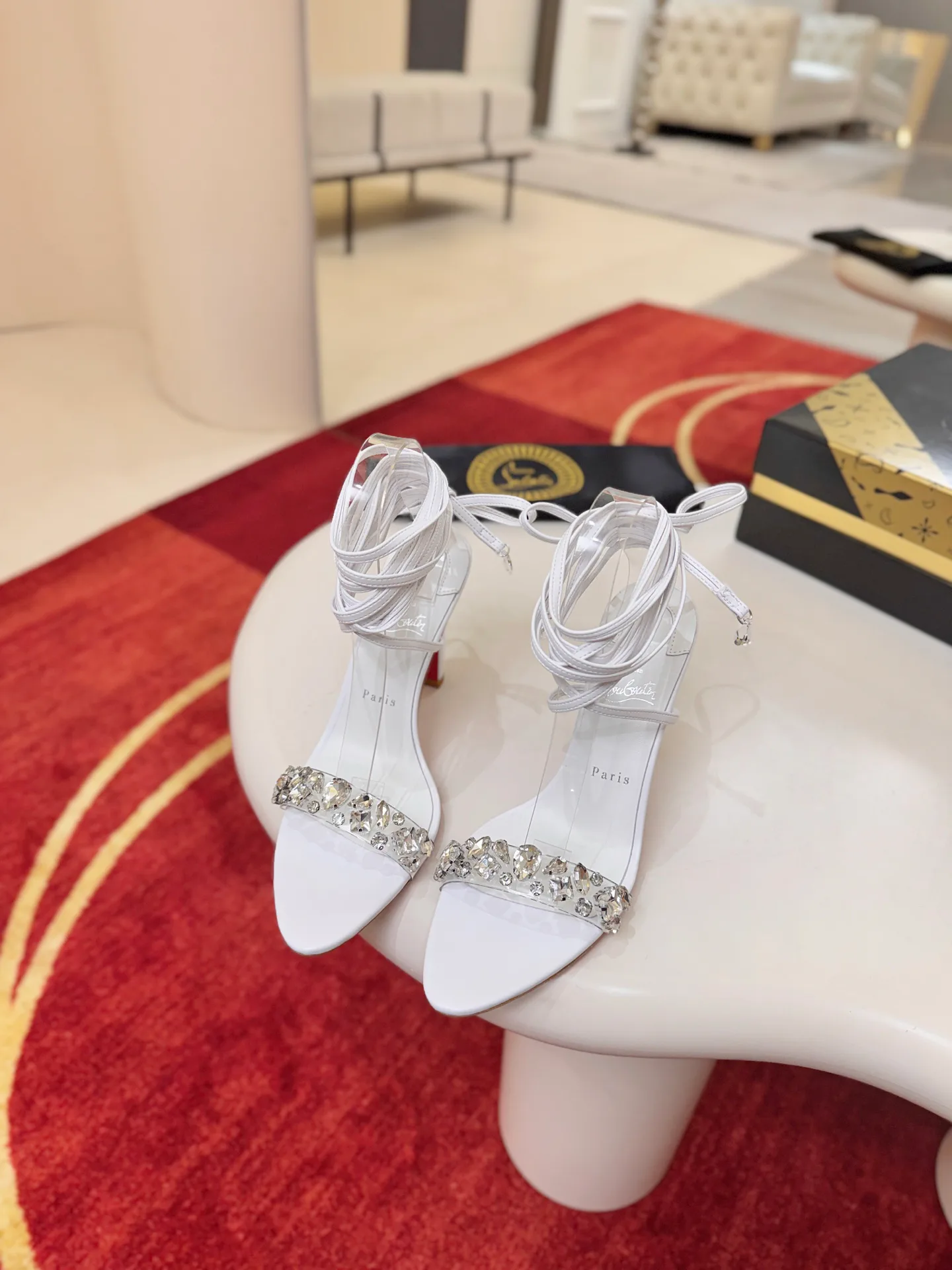 Босоножки Женские Christian Louboutin 19570913