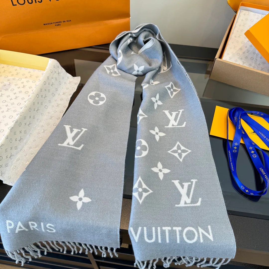 Шарфы Louis Vuitton 17827502