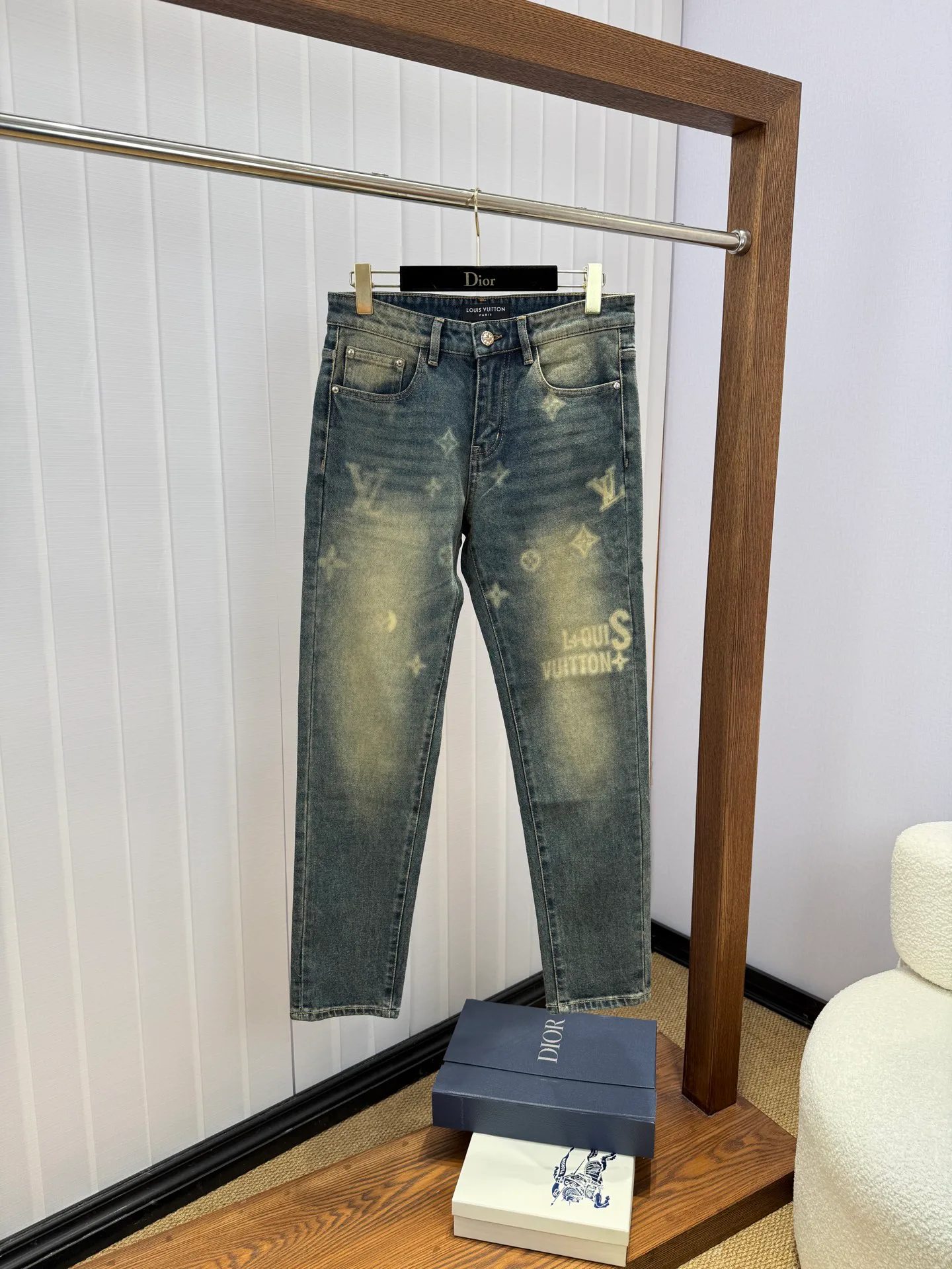Джинсы Мужские Louis Vuitton 18029773