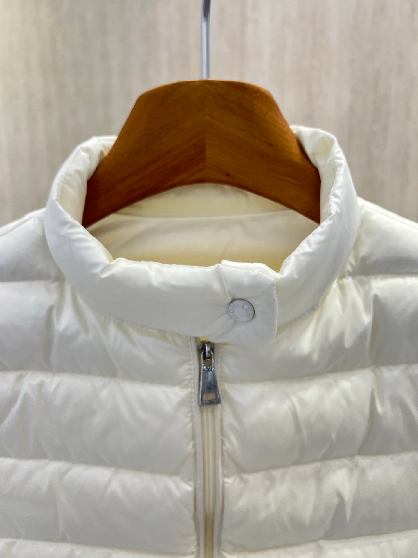 Куртки И Пуховики Женские Moncler 18212697