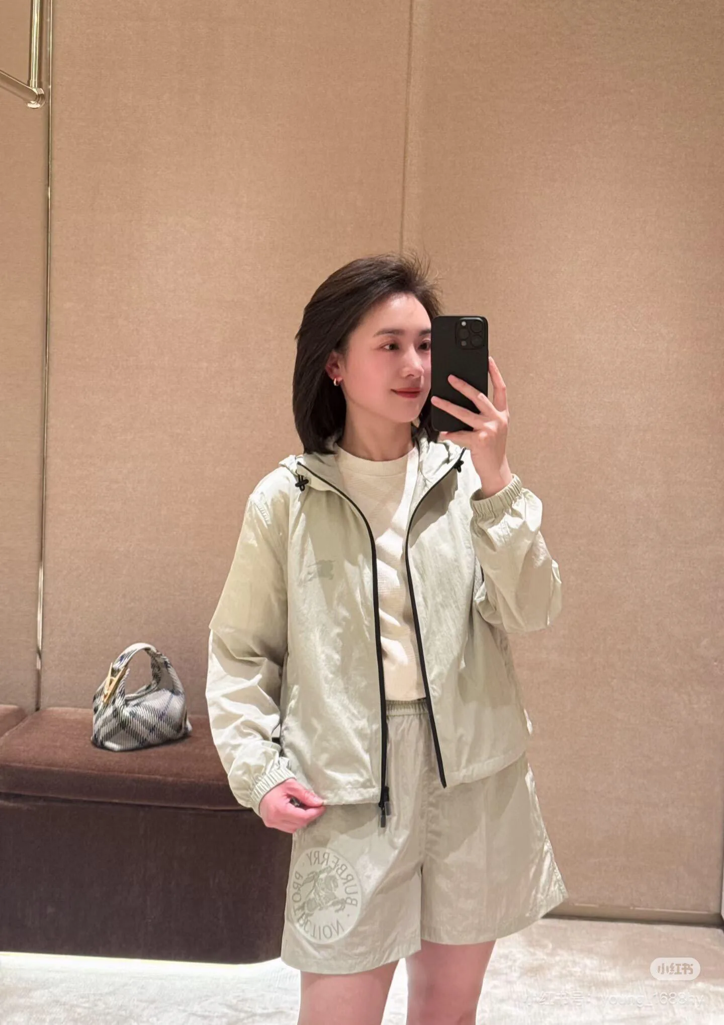 Куртки И Пуховики Женские Burberry 29957