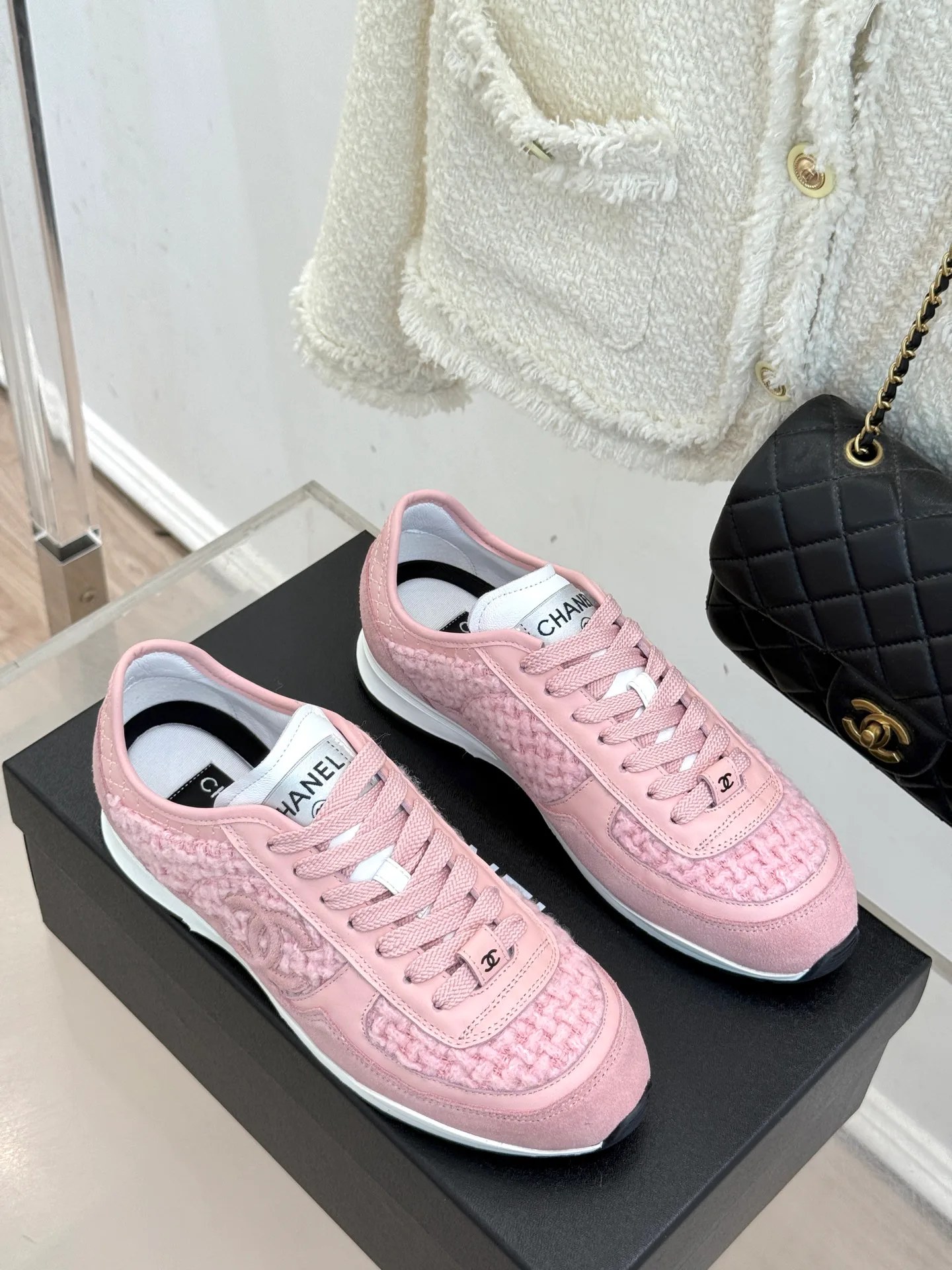 Кроссовки Женские Chanel 231650