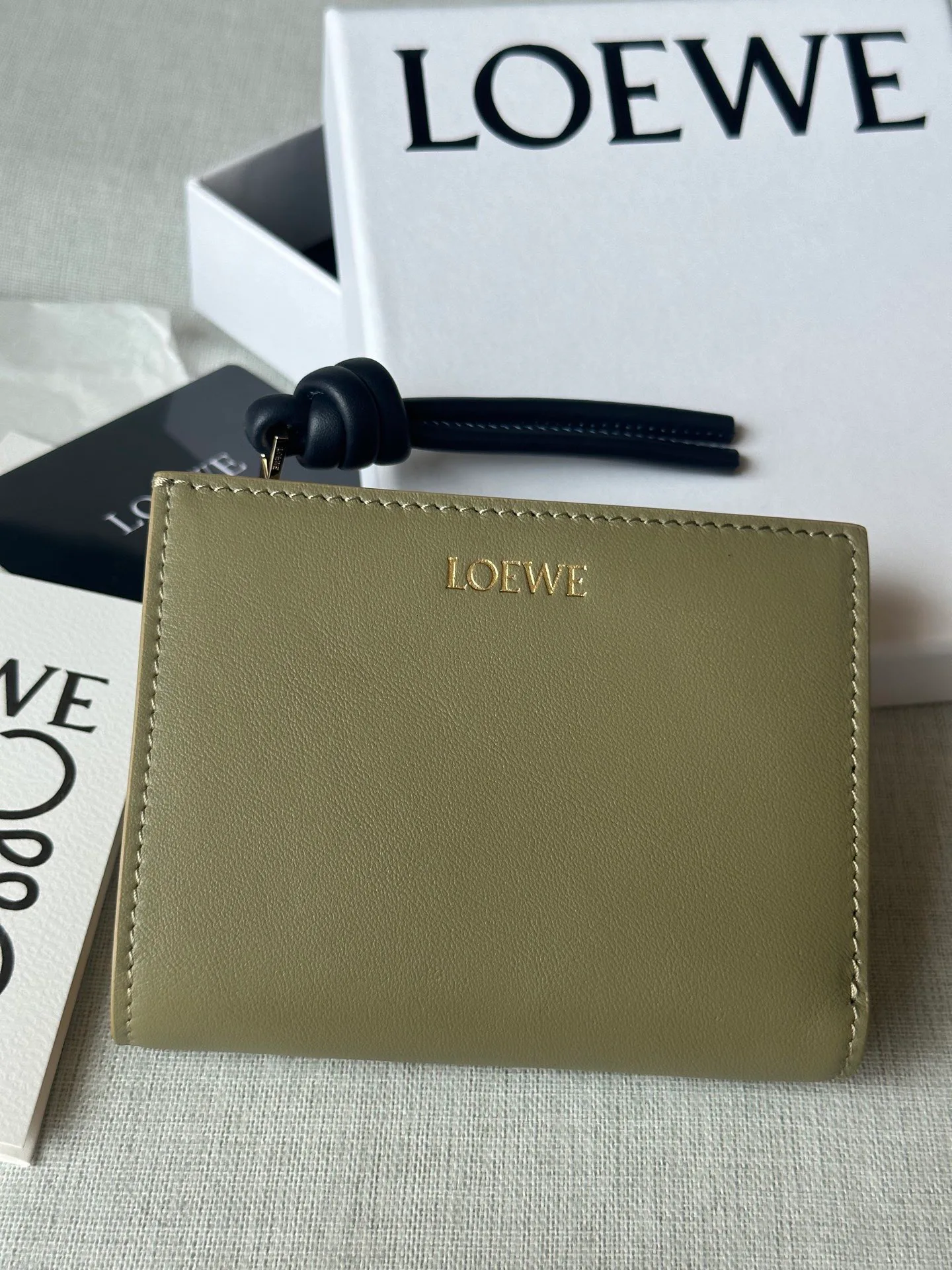 Клатчи Женские Loewe 18906577
